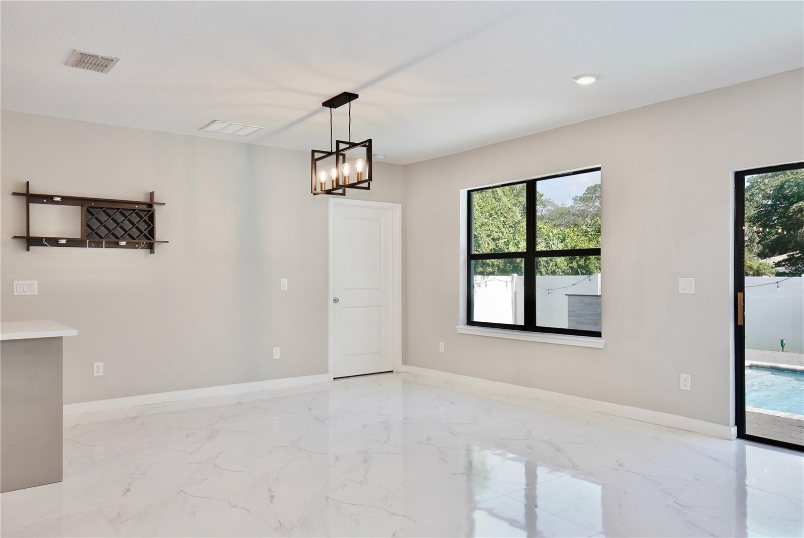 Image 11 of 52 For 934 Jessamy Street