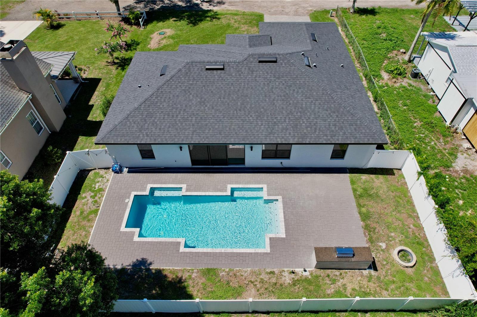 Image 41 of 52 For 934 Jessamy Street