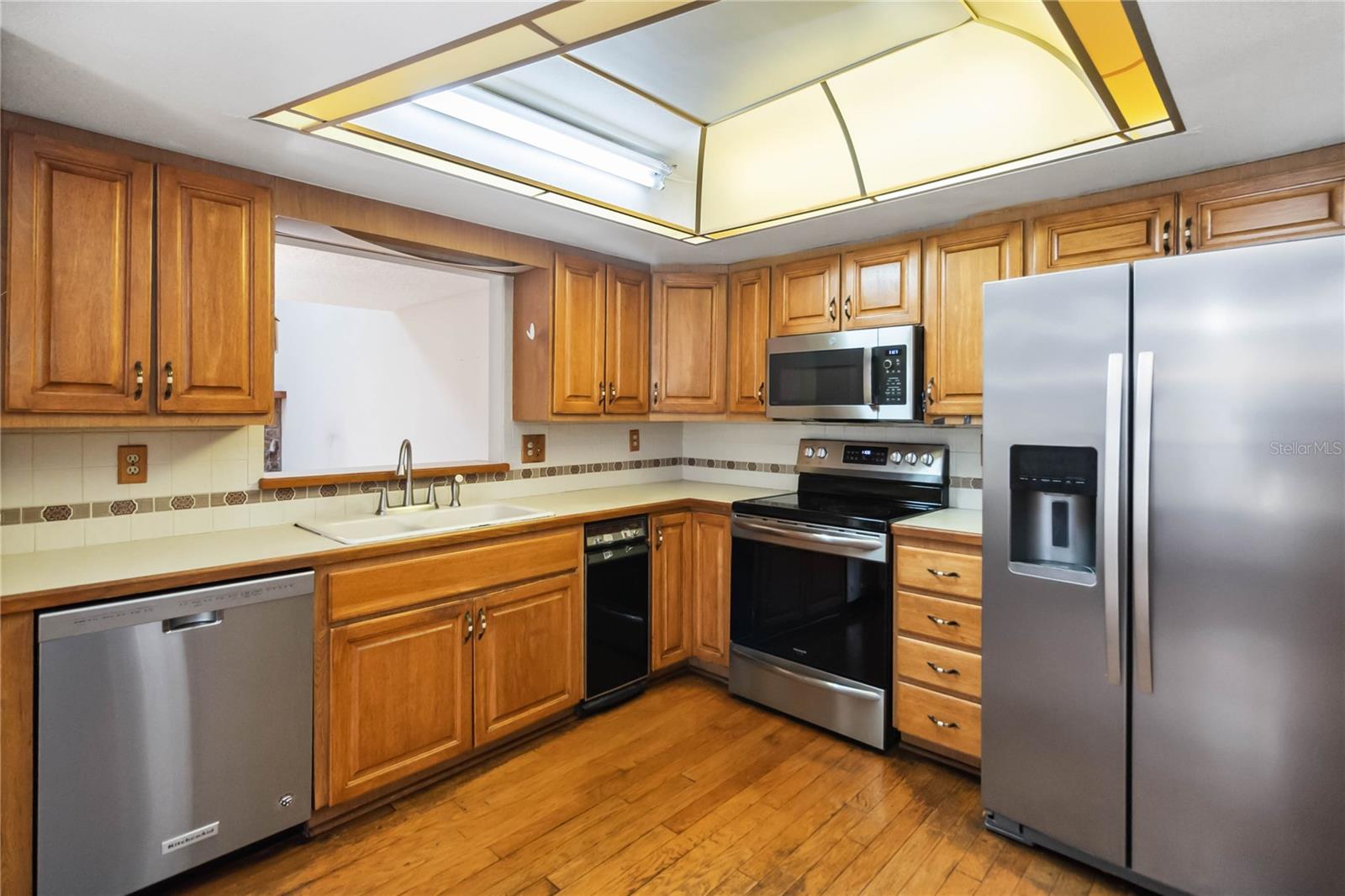 Image 14 of 36 For 1085 Island Way