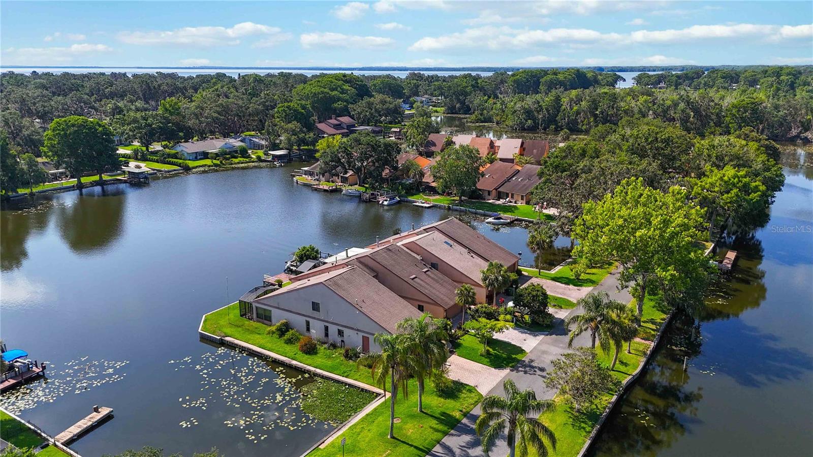 Image 31 of 36 For 1085 Island Way