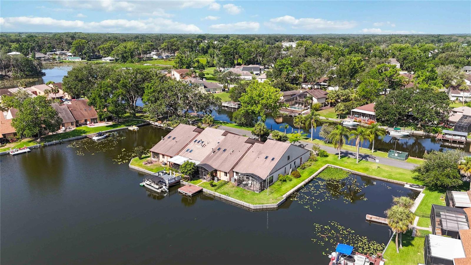 Image 32 of 36 For 1085 Island Way