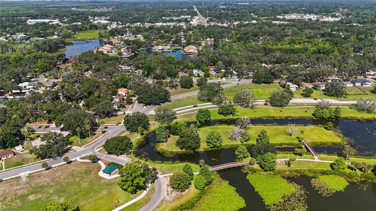 Image 35 of 36 For 1085 Island Way