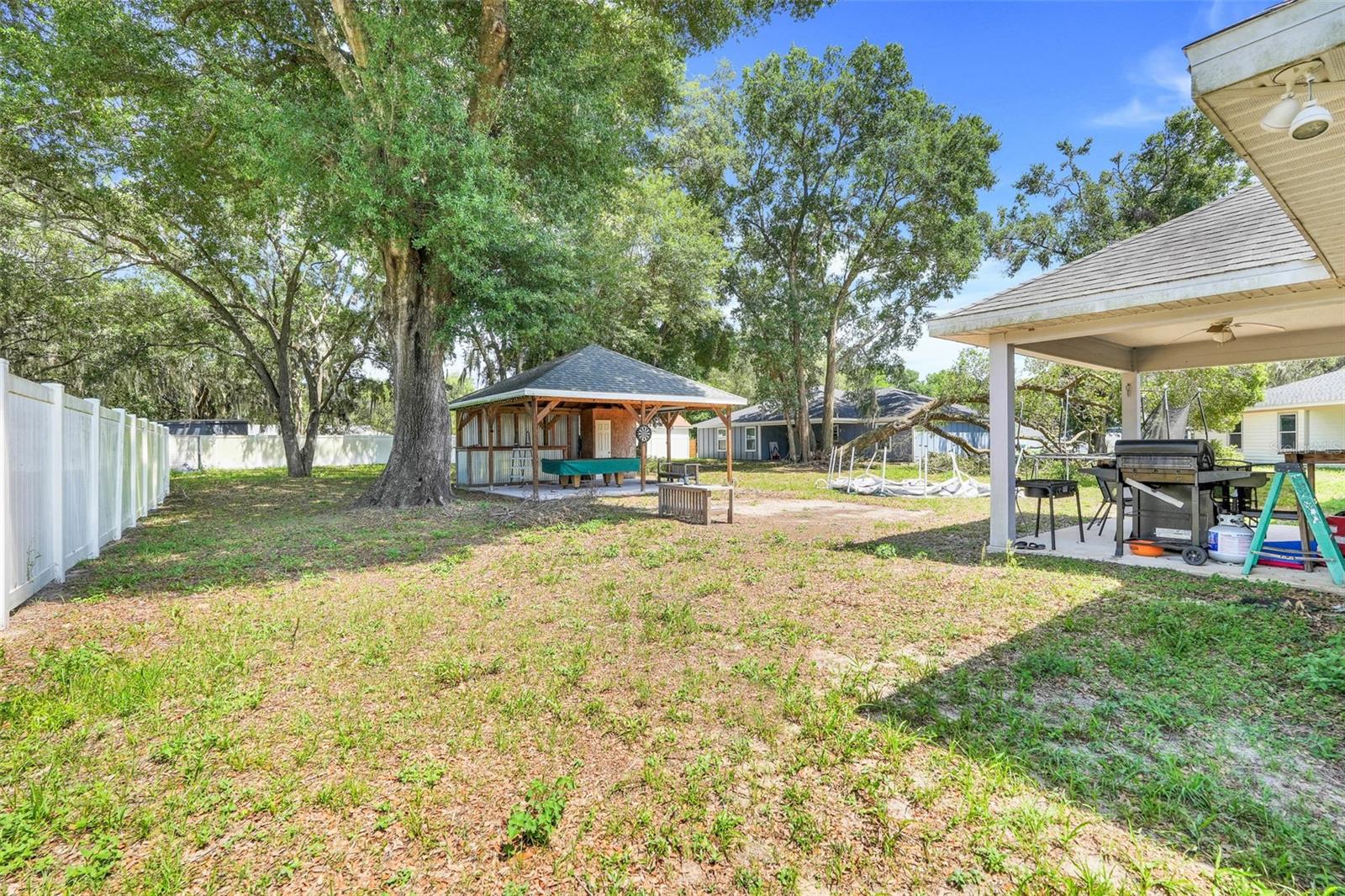Image 32 of 32 For 812 Deep Wood Court