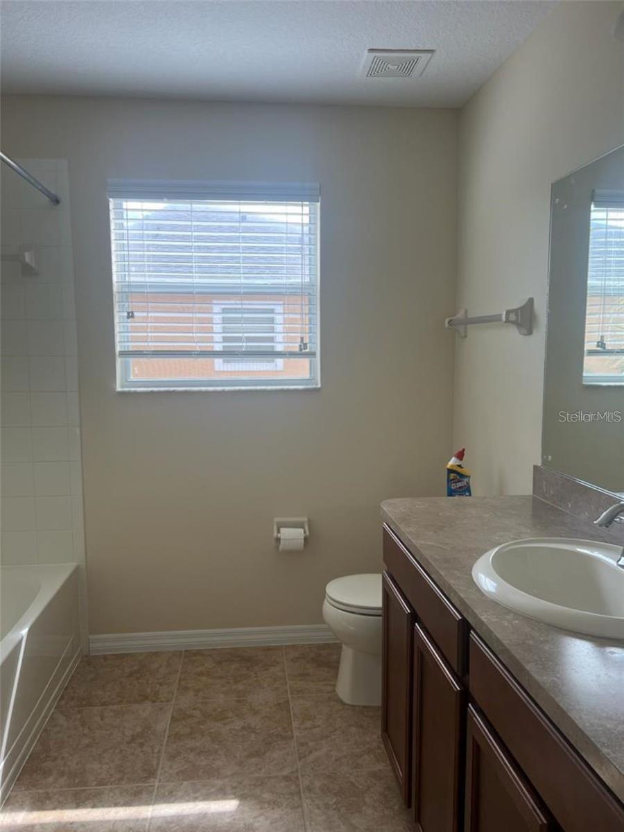 Image 16 of 17 For 2841 Adelaide Court