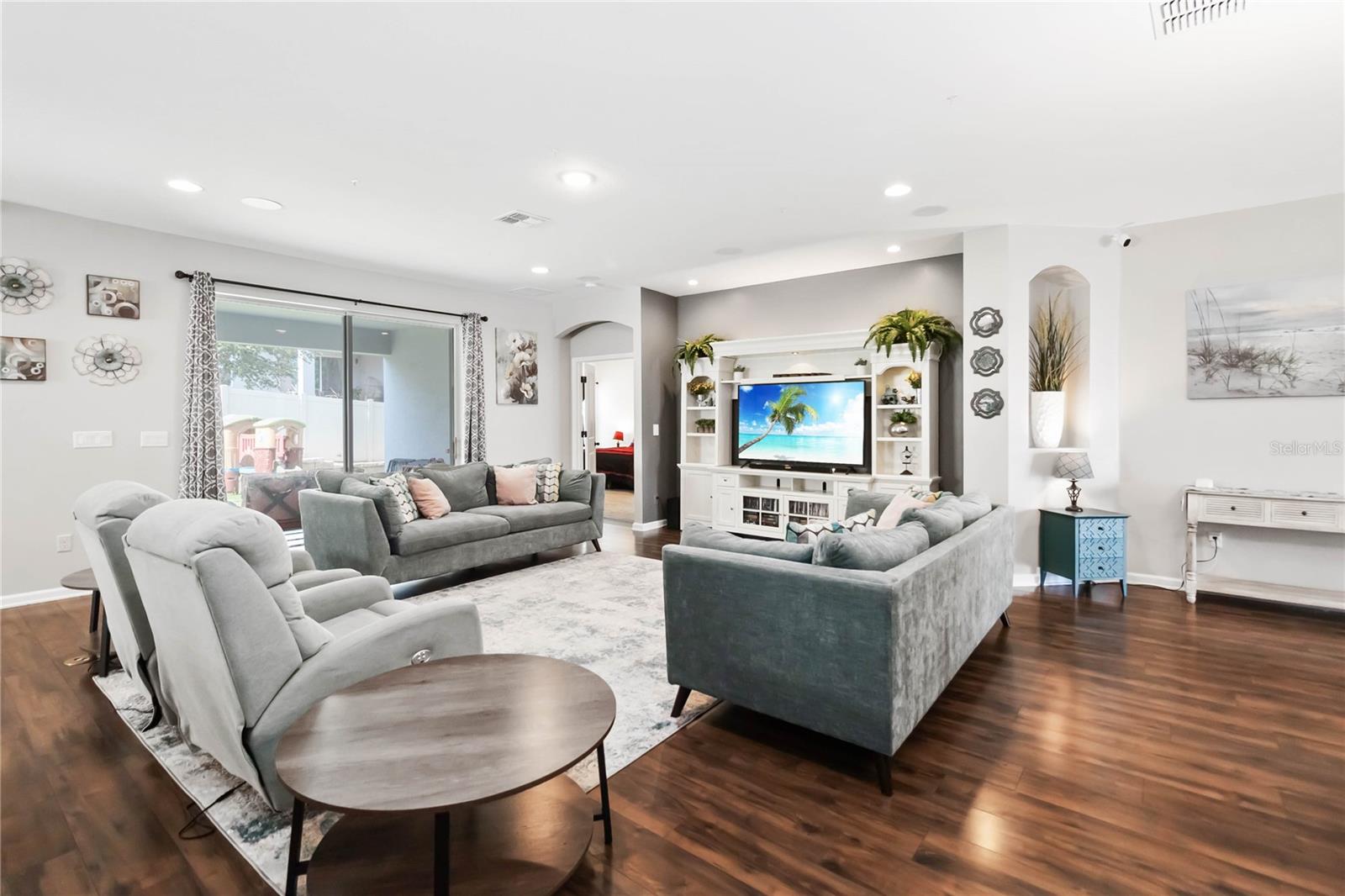 Image 6 of 45 For 1265 Blarney Street