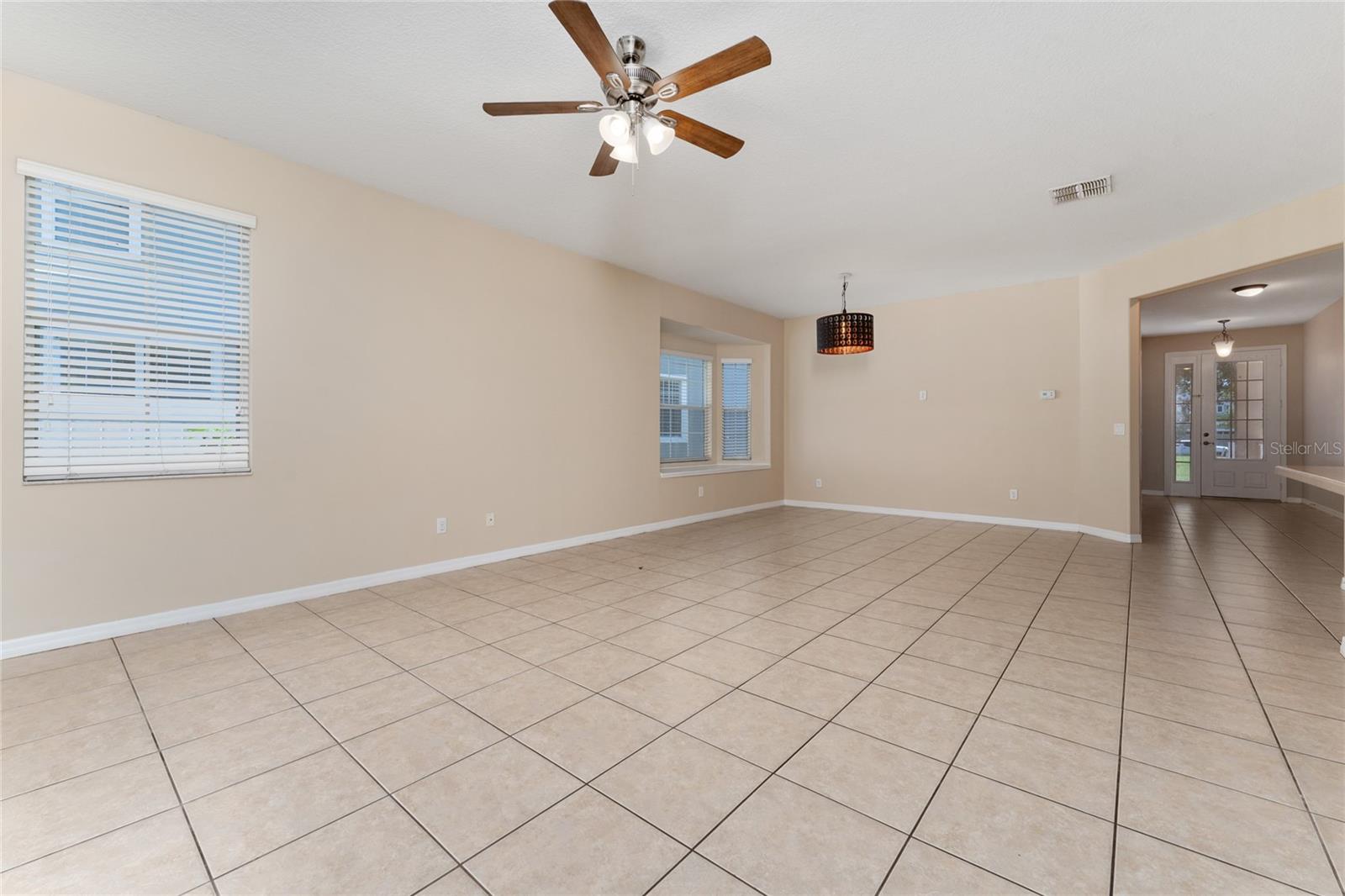 Image 16 of 38 For 10076 Kimble Field Way