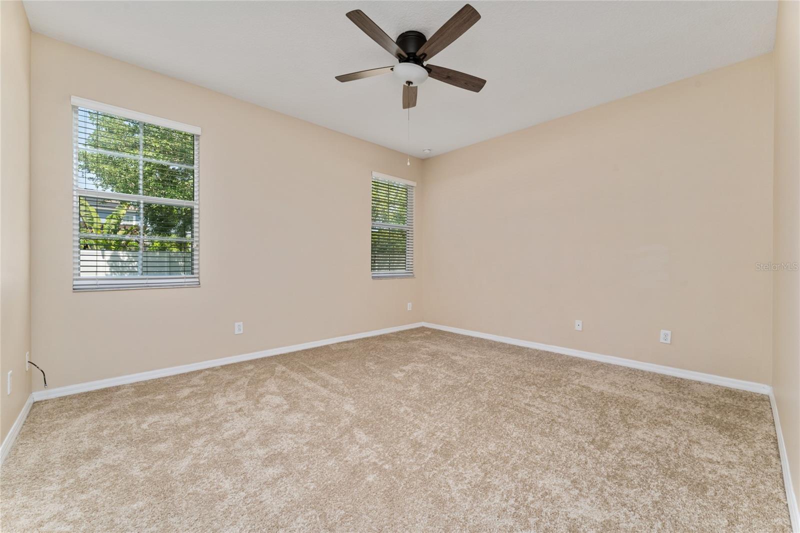 Image 22 of 38 For 10076 Kimble Field Way