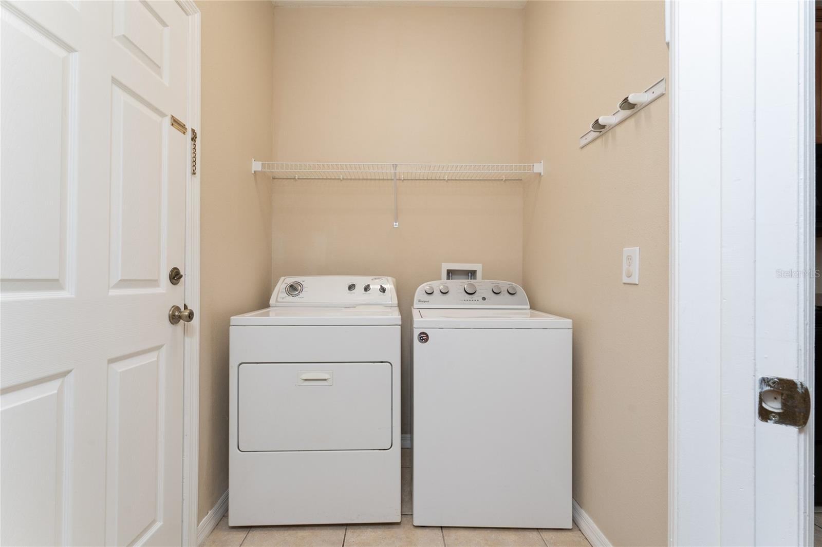Image 27 of 38 For 10076 Kimble Field Way