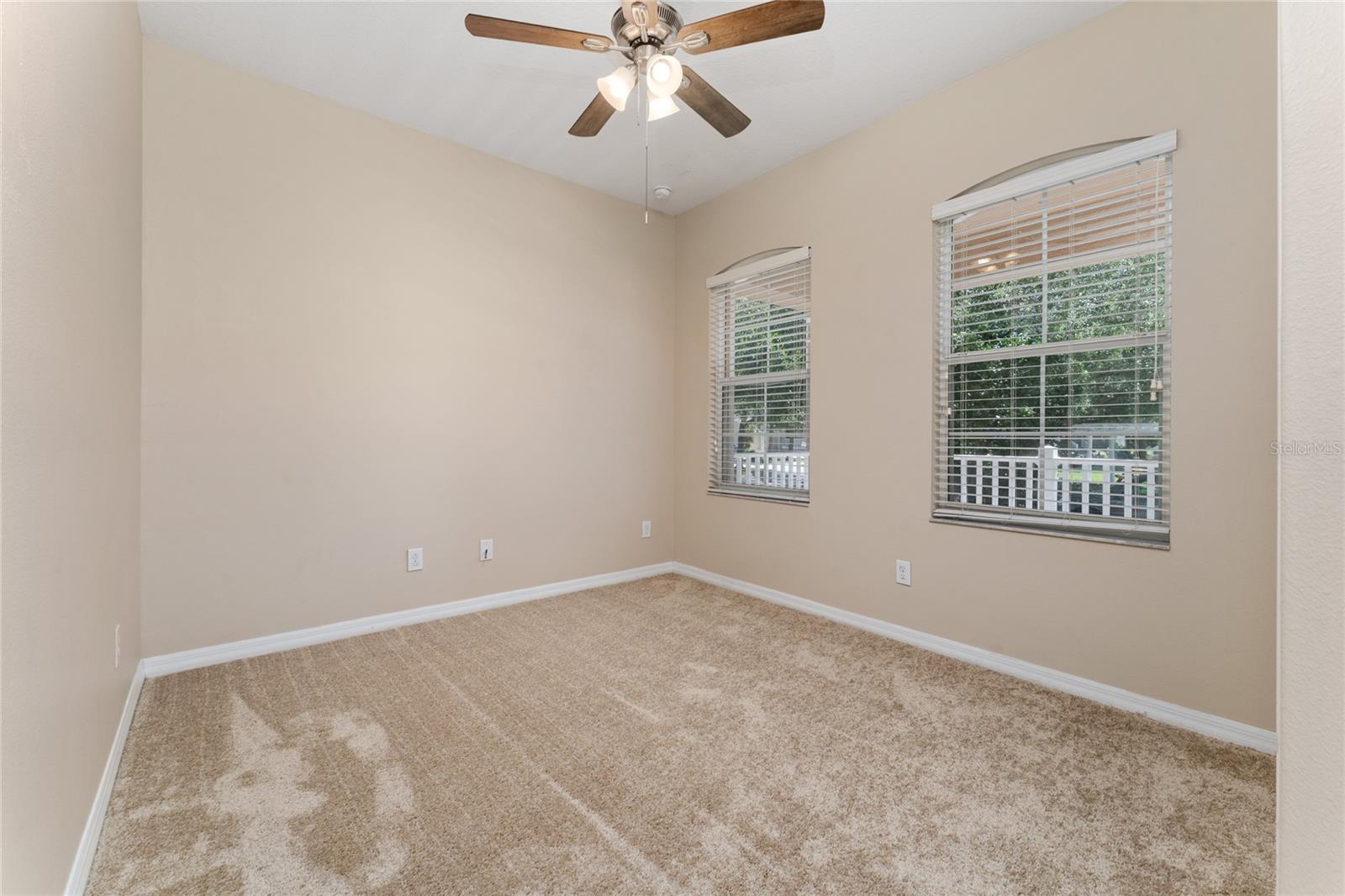 Image 8 of 38 For 10076 Kimble Field Way