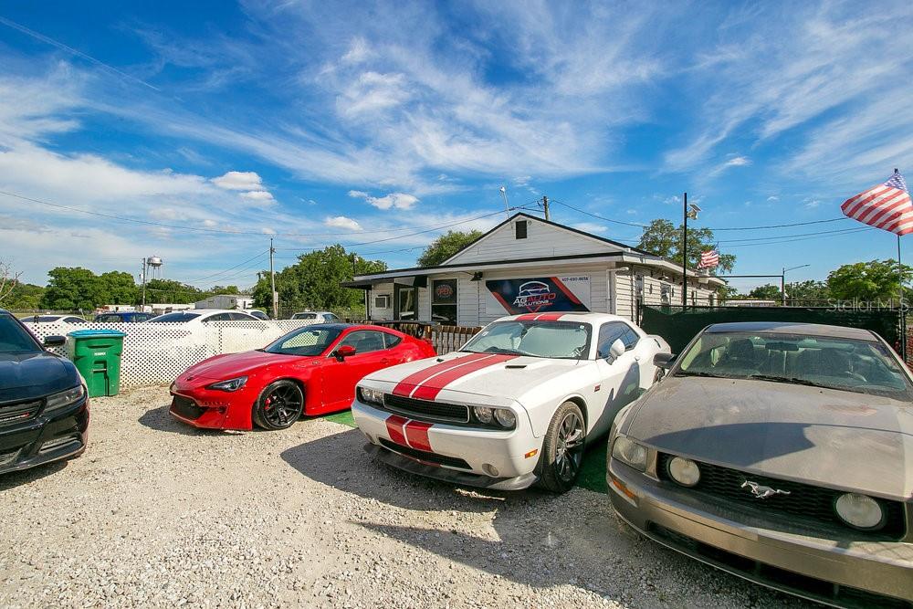 Listing photo id 20 for 805 Cypress Street