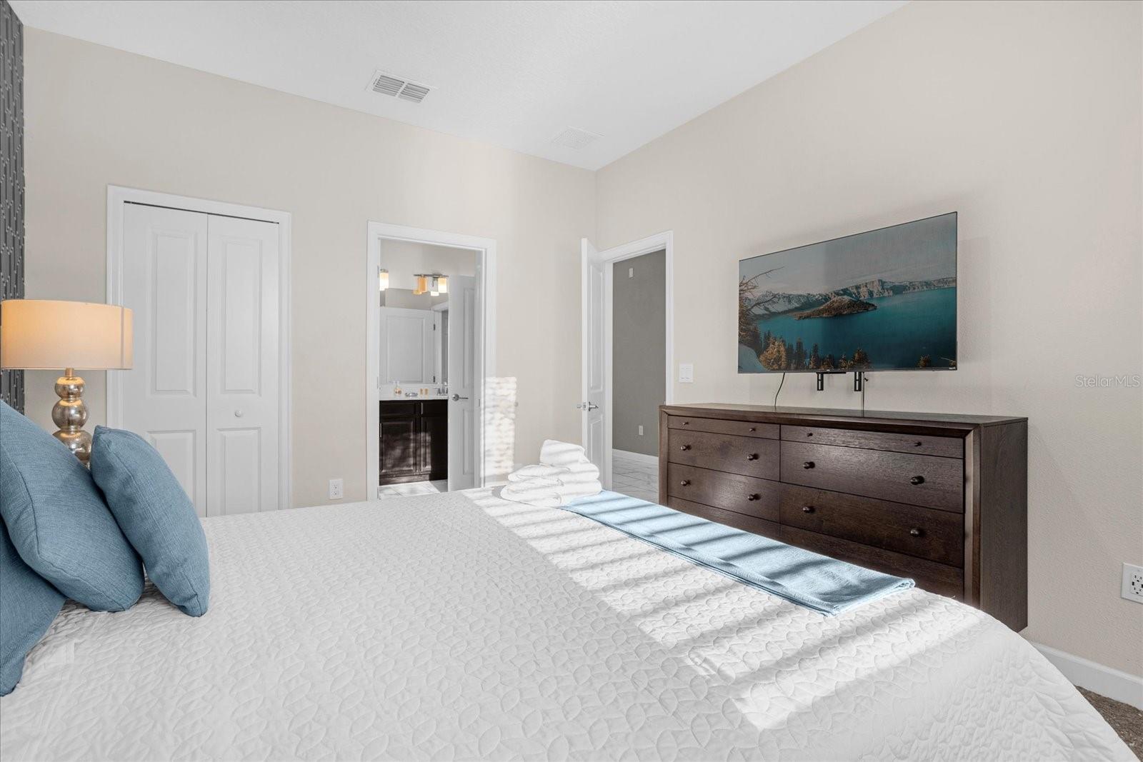 Image 10 of 56 For 2927 Fable Street