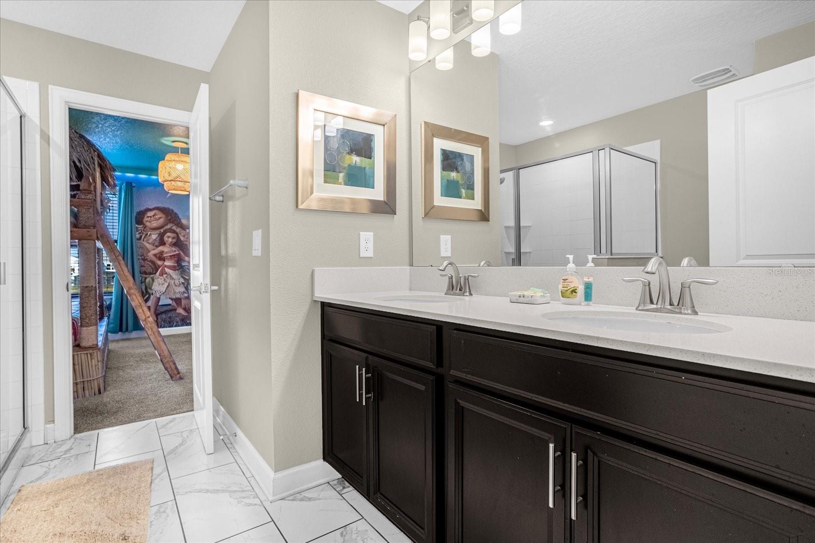 Image 40 of 56 For 2927 Fable Street