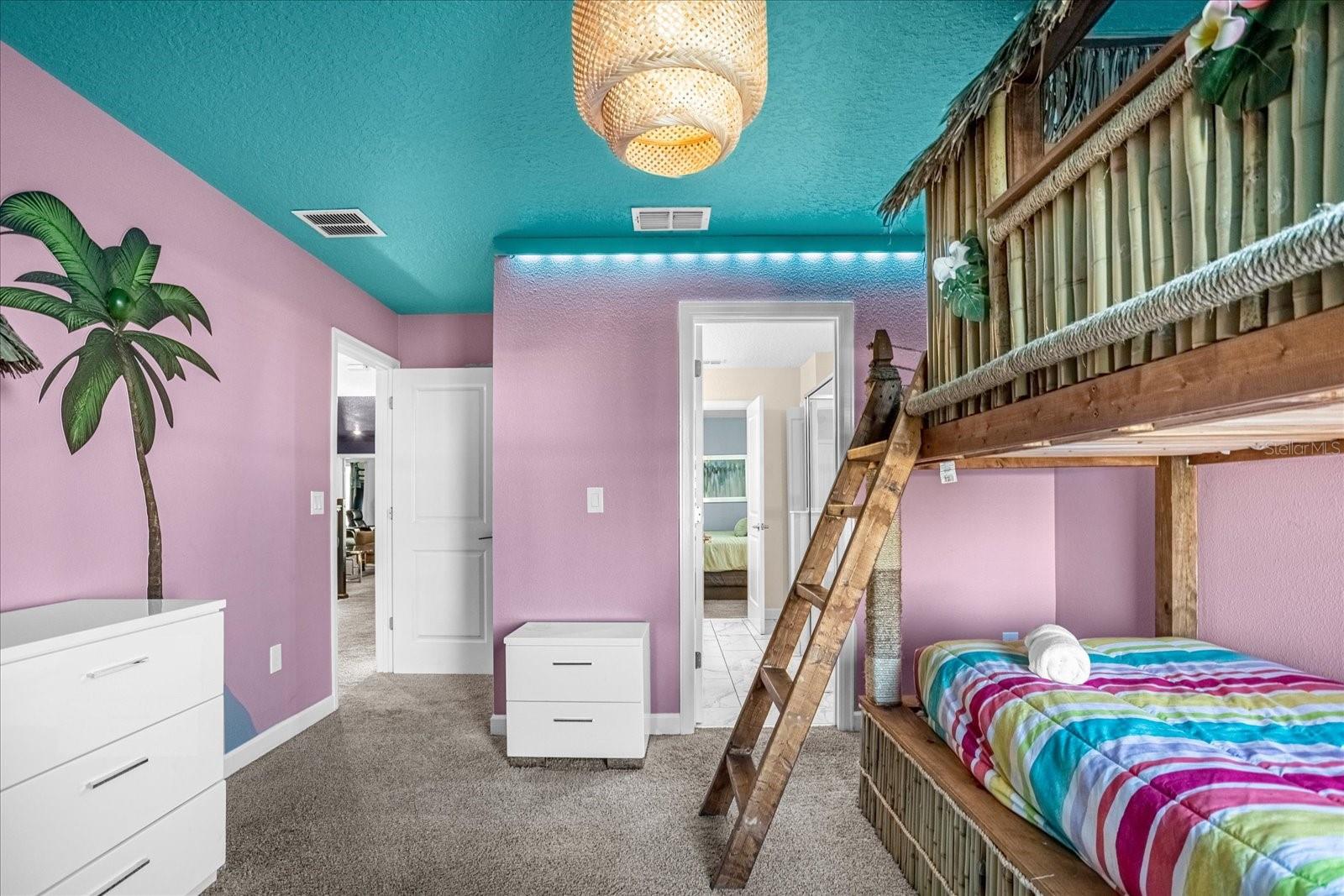 Image 43 of 56 For 2927 Fable Street