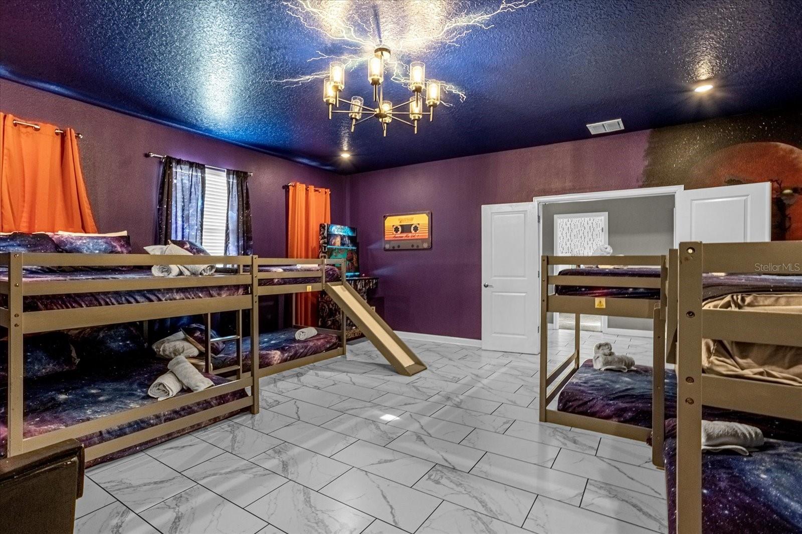 Image 7 of 56 For 2927 Fable Street