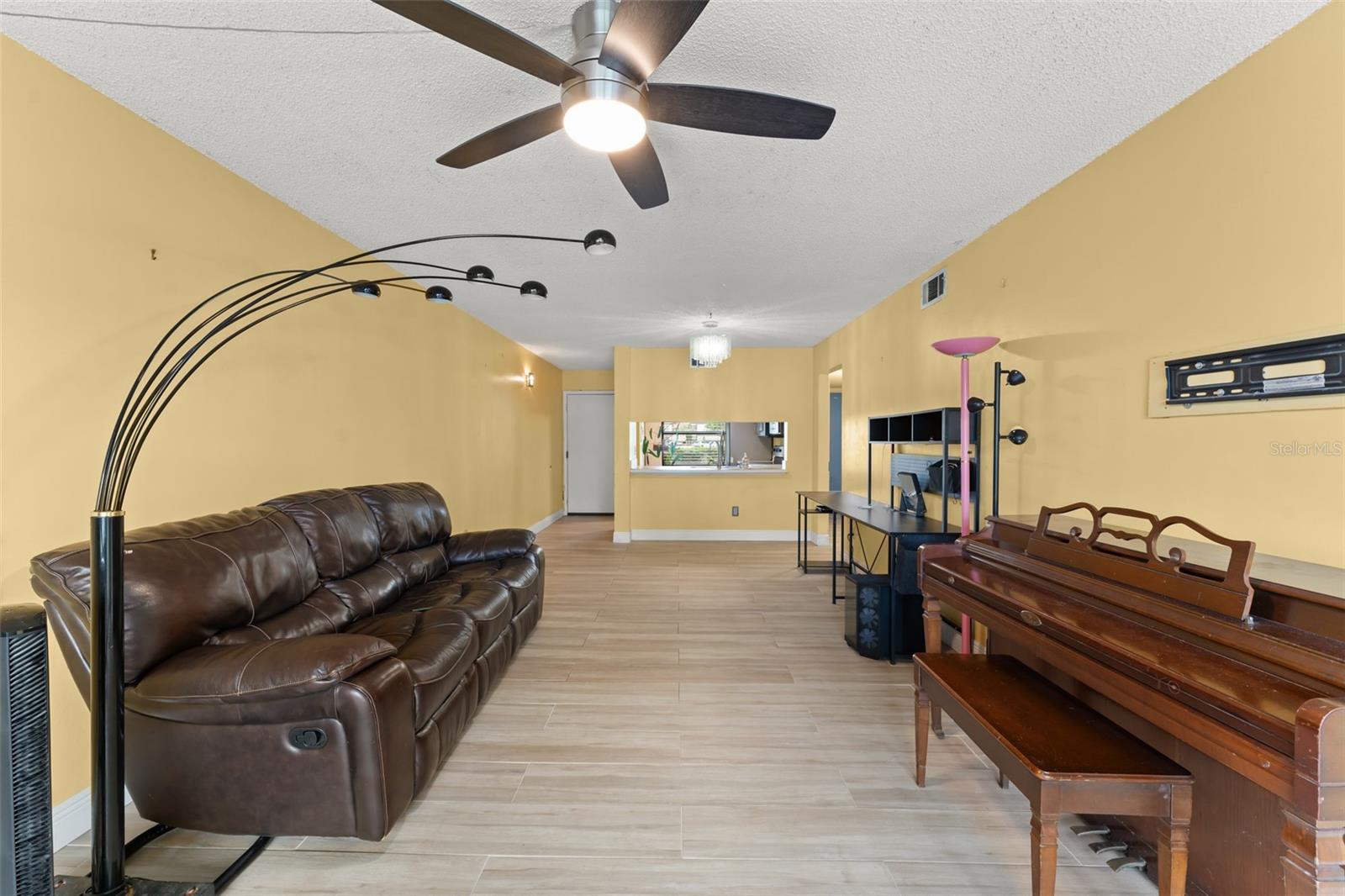 Image 10 of 25 For 3475 Flossmoor Avenue 103