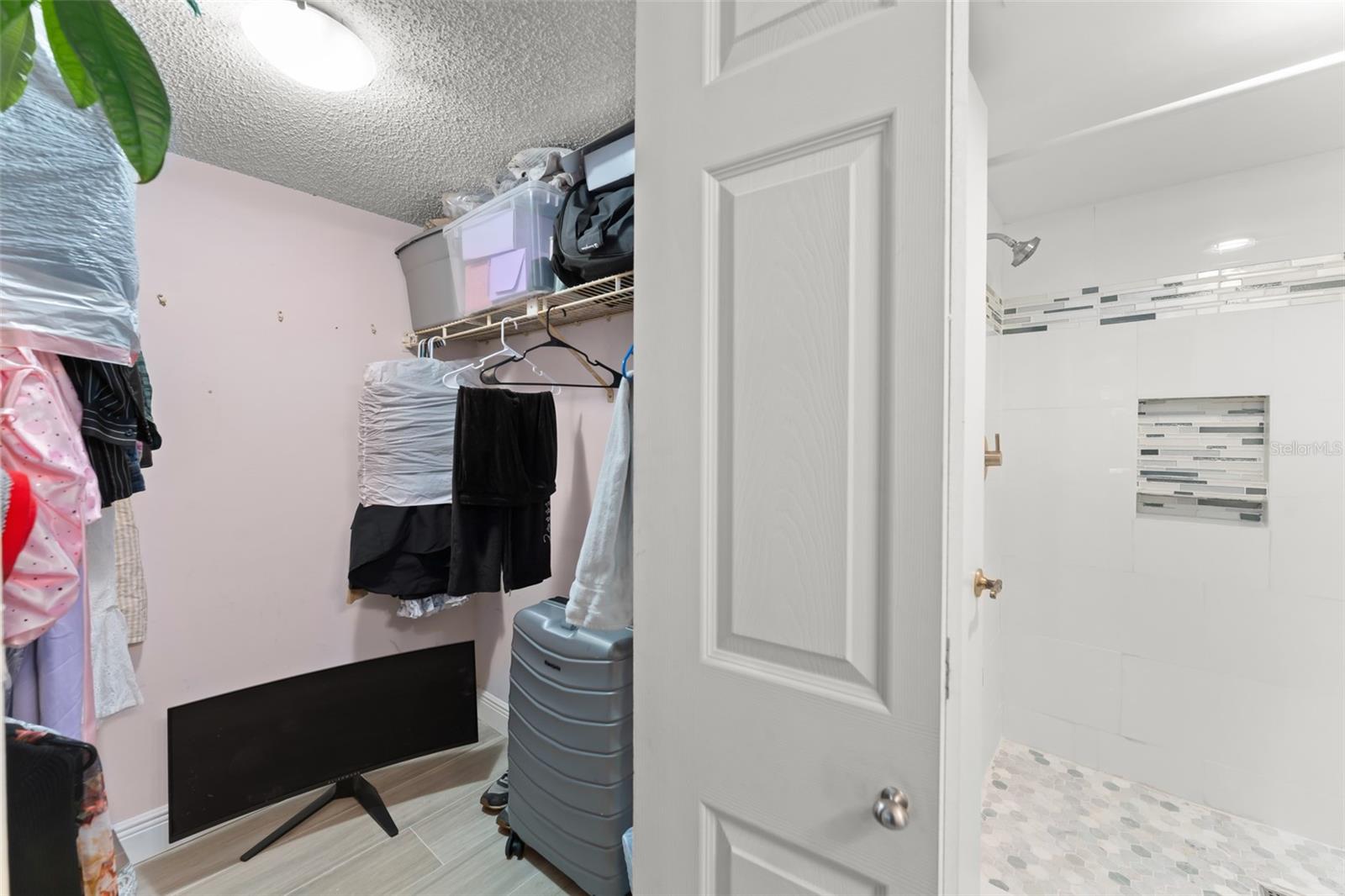 Image 17 of 25 For 3475 Flossmoor Avenue 103