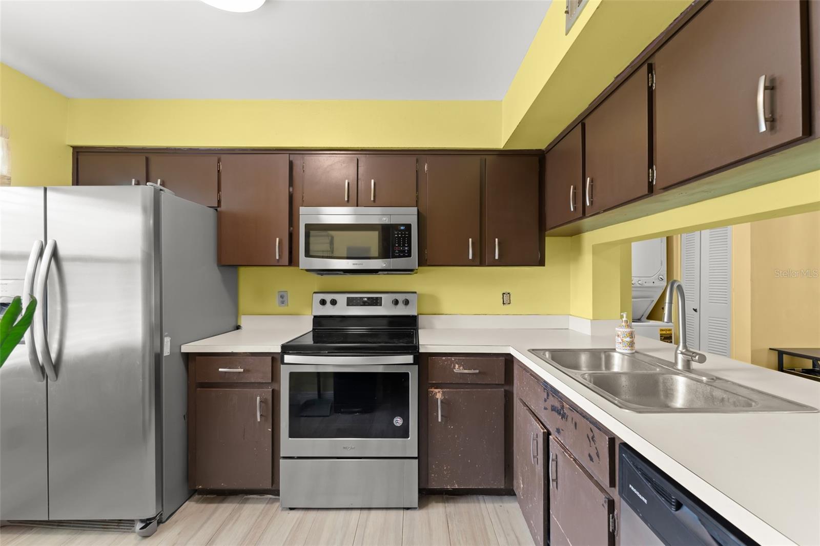 Image 3 of 25 For 3475 Flossmoor Avenue 103