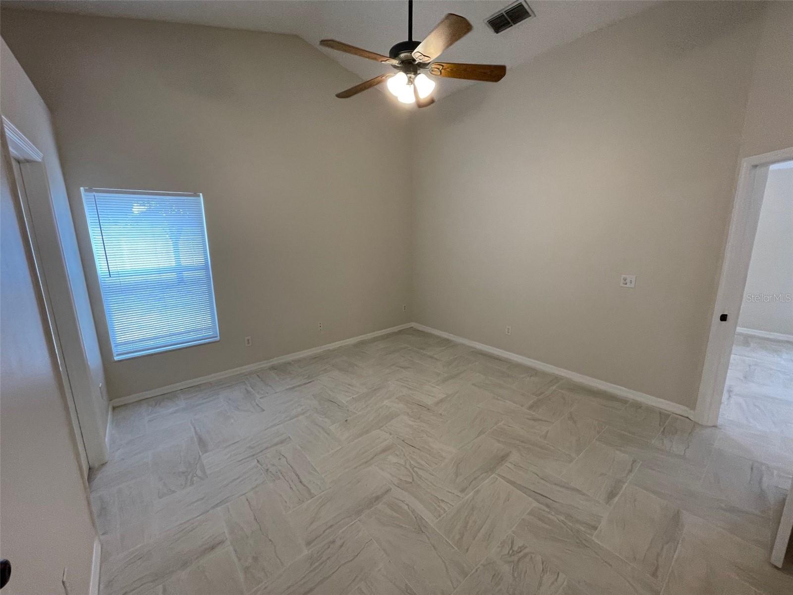 Image 11 of 29 For 736 Obo Drive