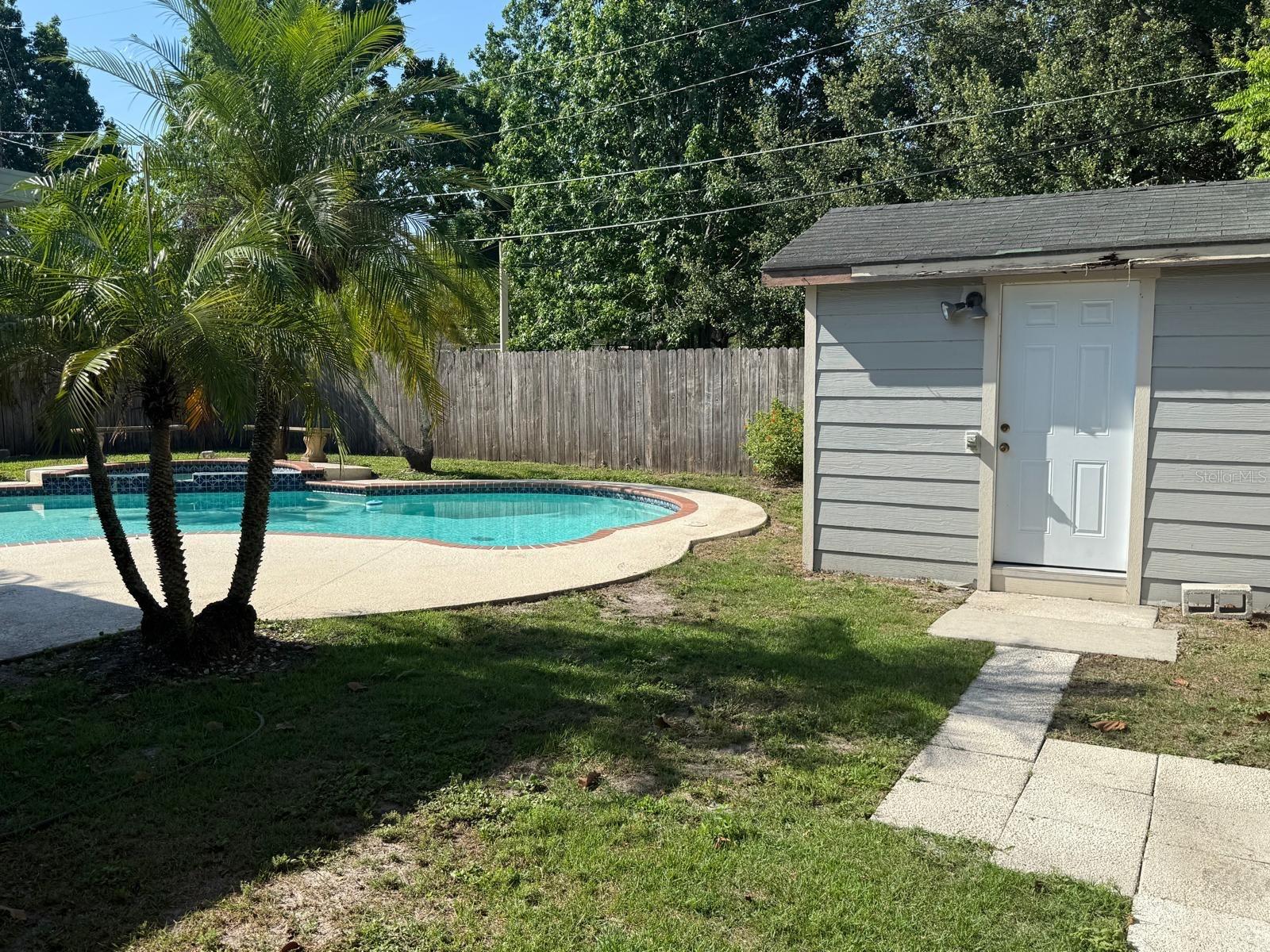 Image 14 of 17 For 5909 Sunderland Drive
