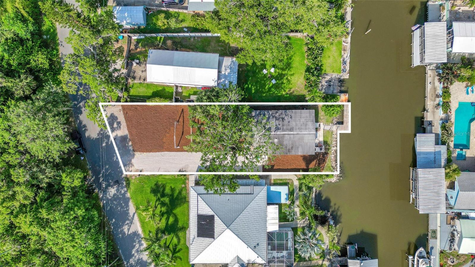Listing photo id 7 for 238 Indian Creek Road