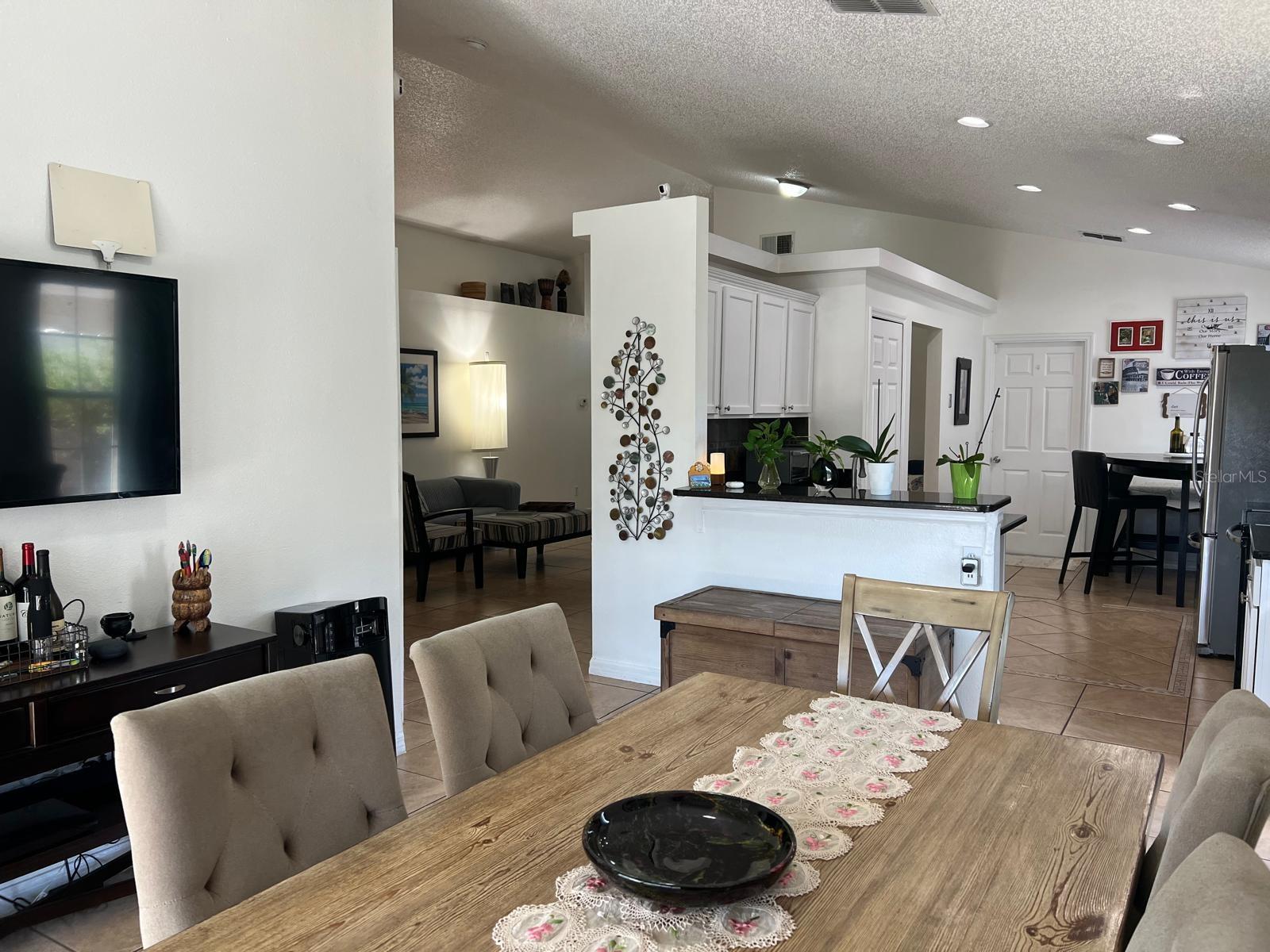 Image 15 of 84 For 340 Haversham Way