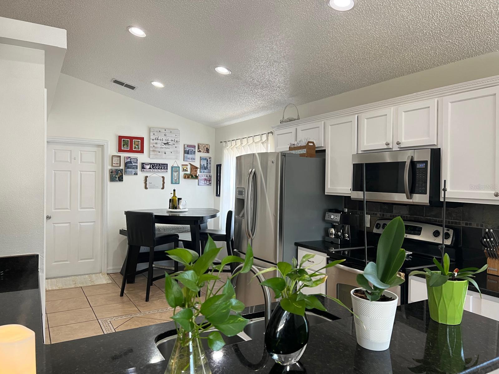 Image 20 of 84 For 340 Haversham Way
