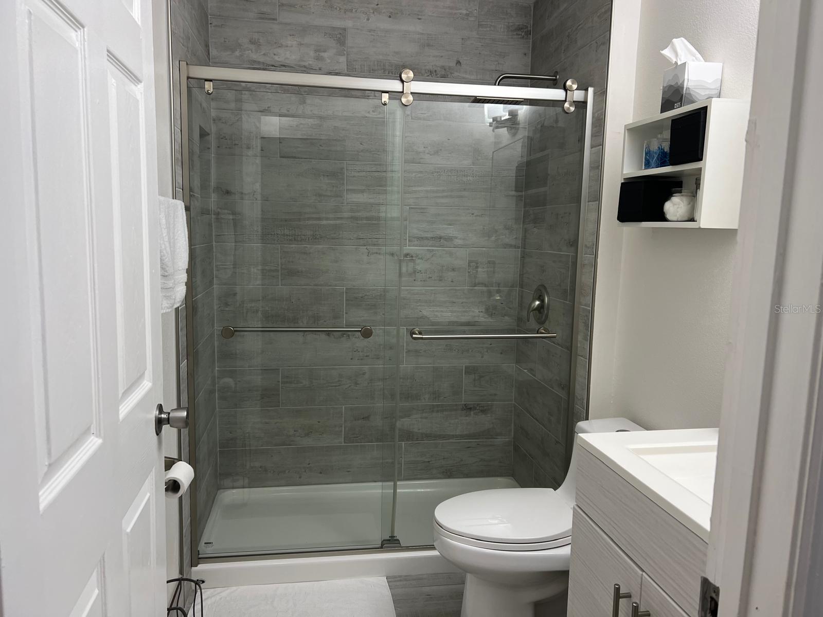 Image 22 of 84 For 340 Haversham Way