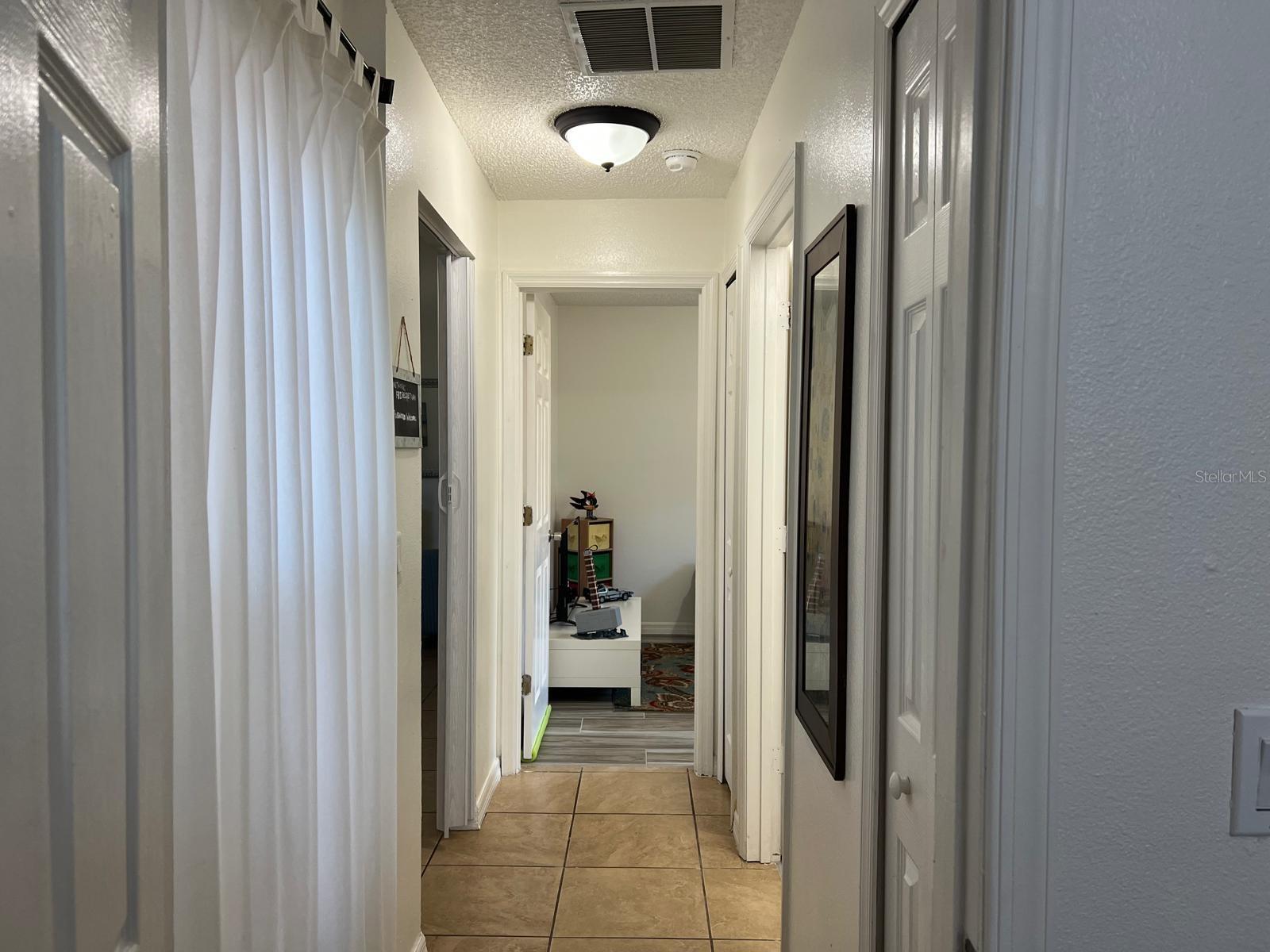 Image 24 of 84 For 340 Haversham Way
