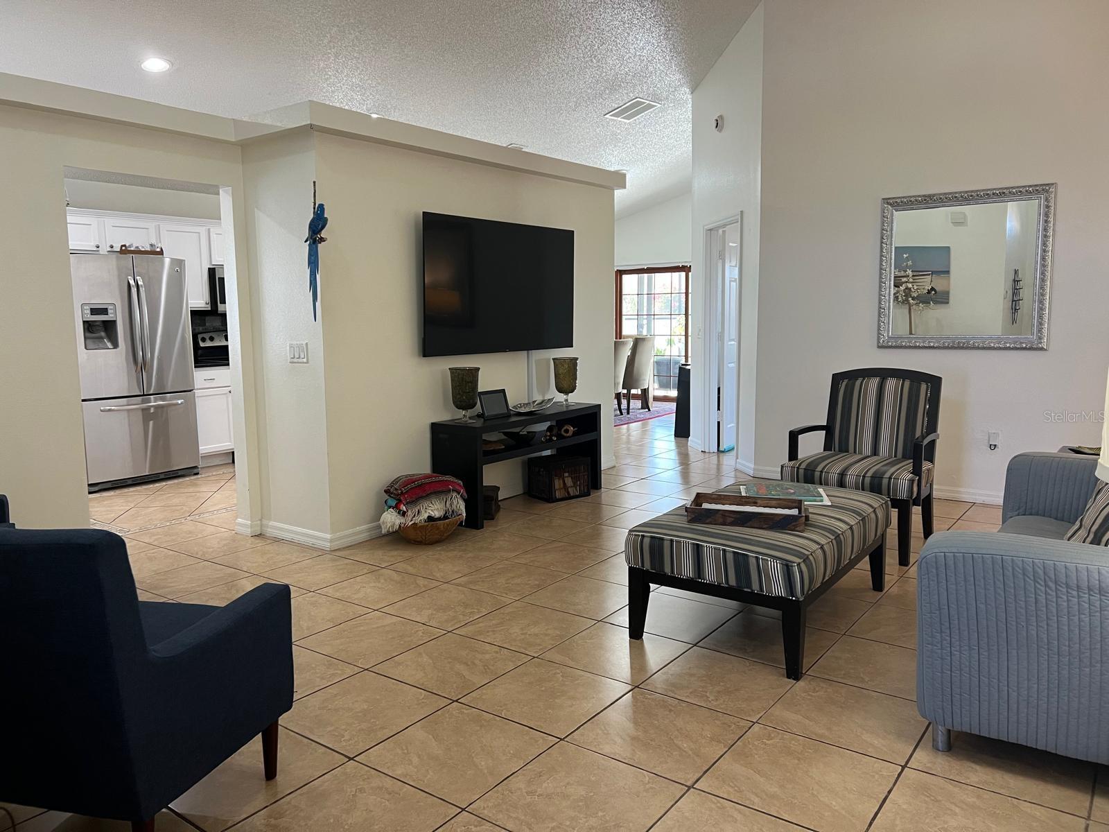 Image 3 of 84 For 340 Haversham Way