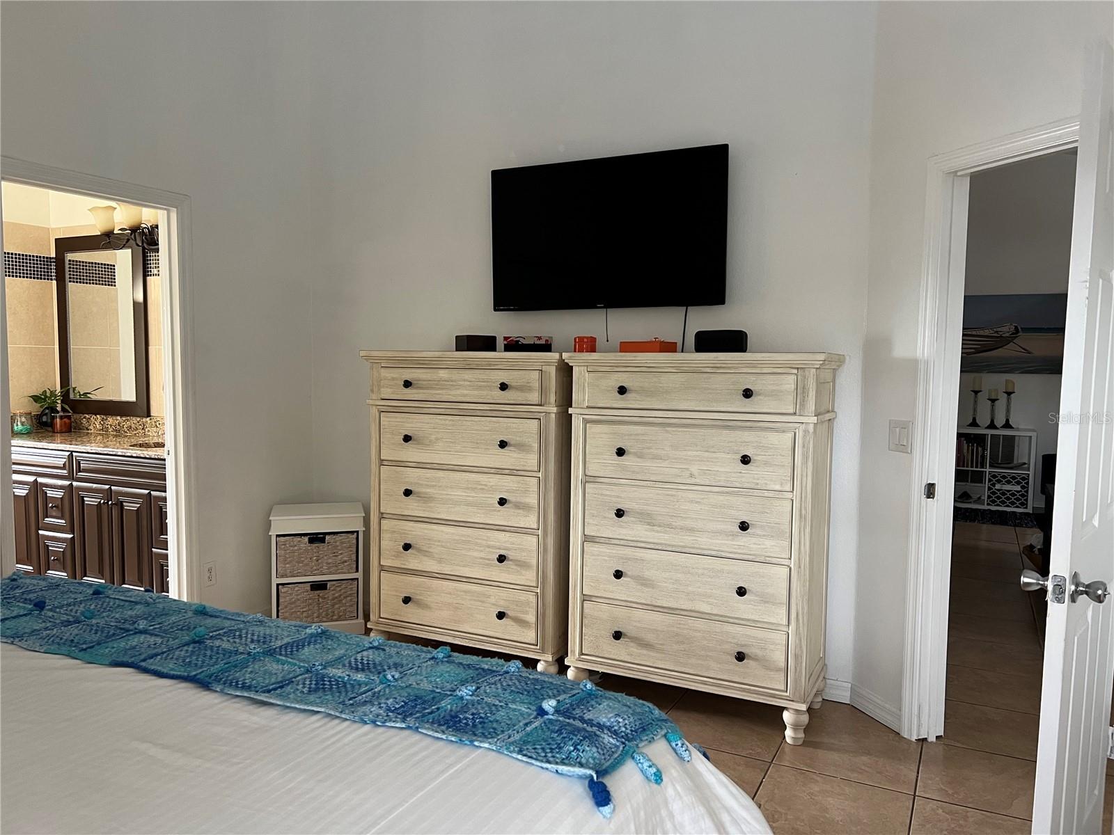 Image 30 of 84 For 340 Haversham Way