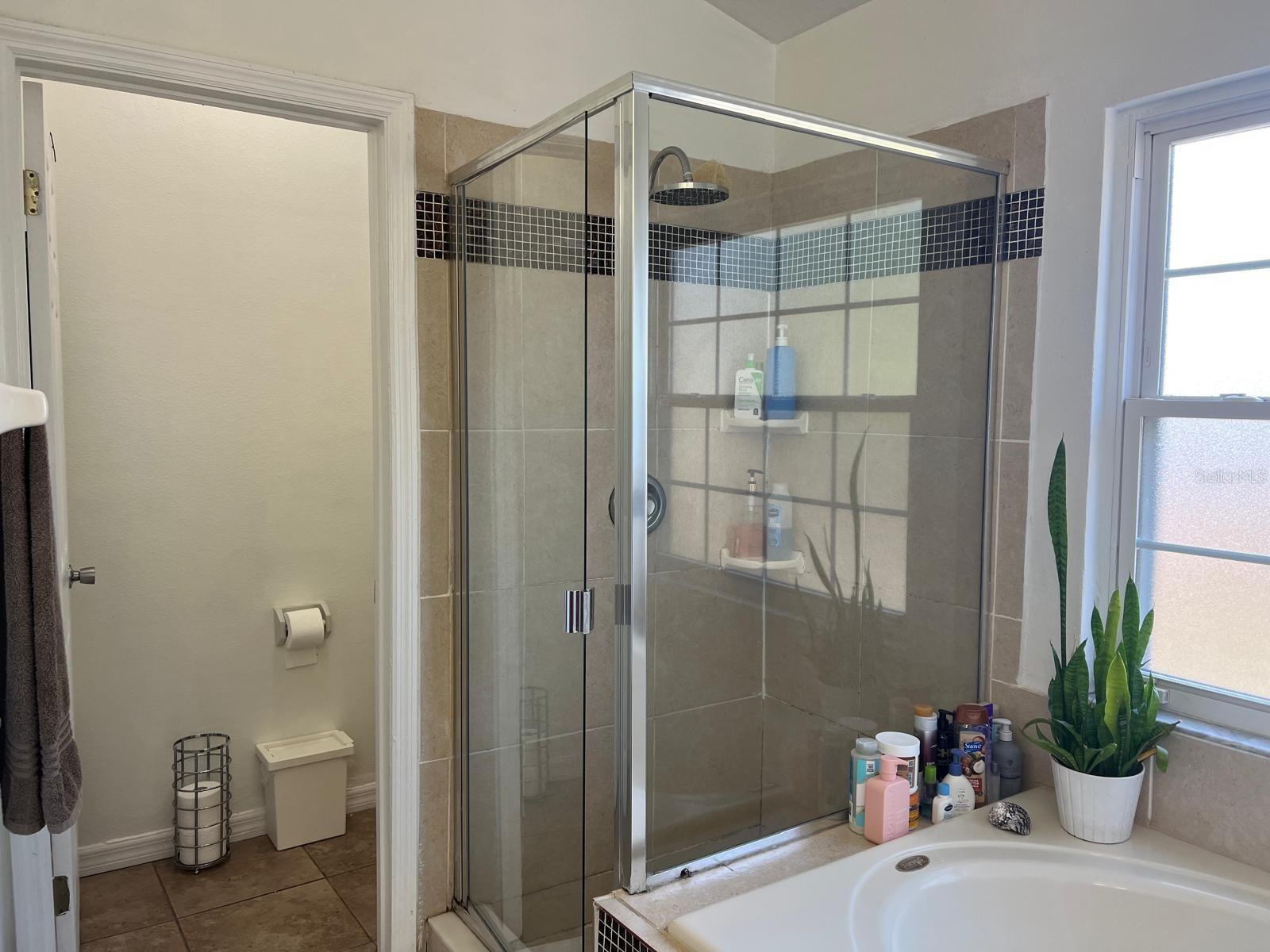 Image 38 of 84 For 340 Haversham Way