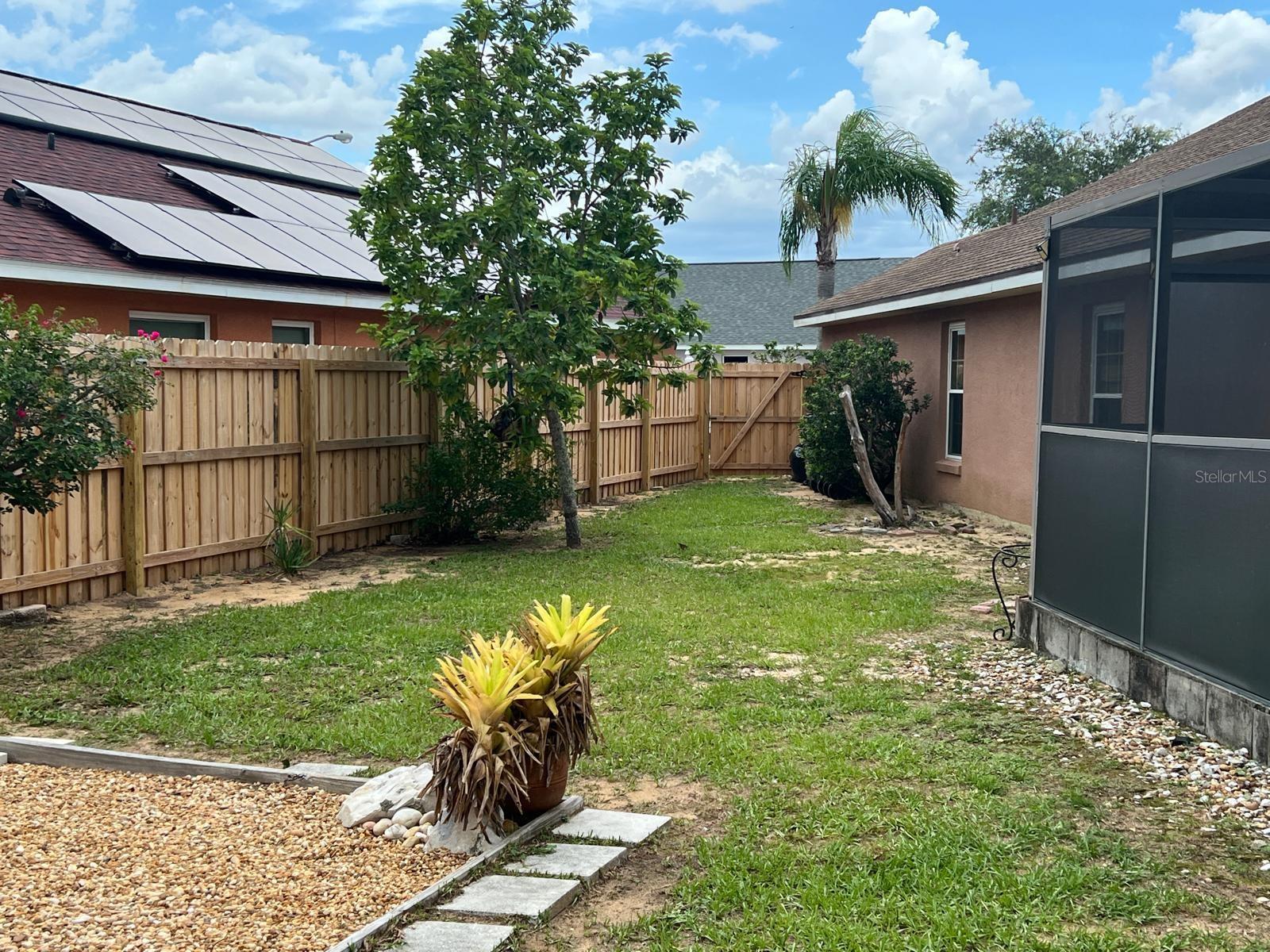 Image 48 of 84 For 340 Haversham Way