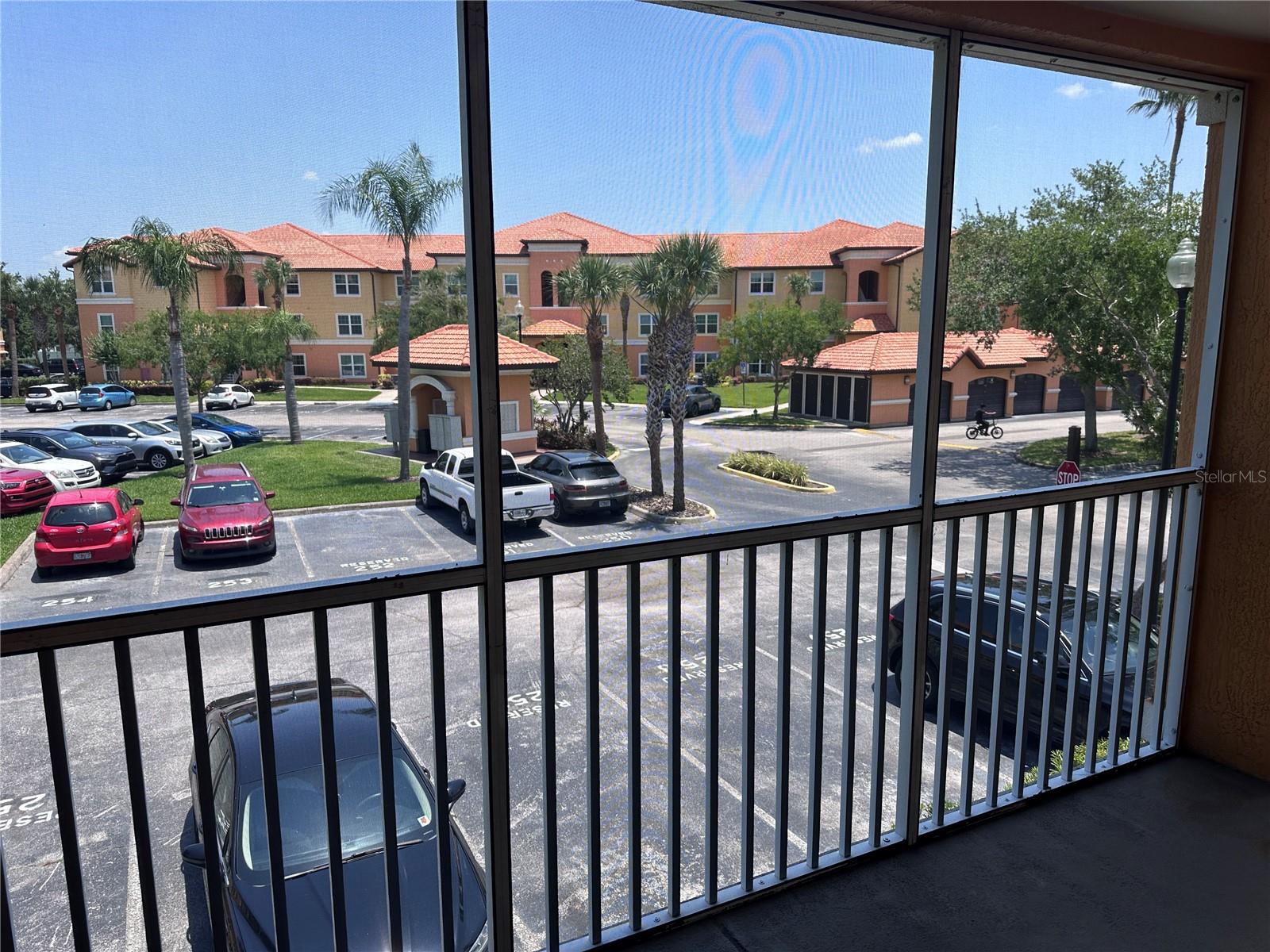 Image 6 of 13 For 5467 Vineland Road 6201
