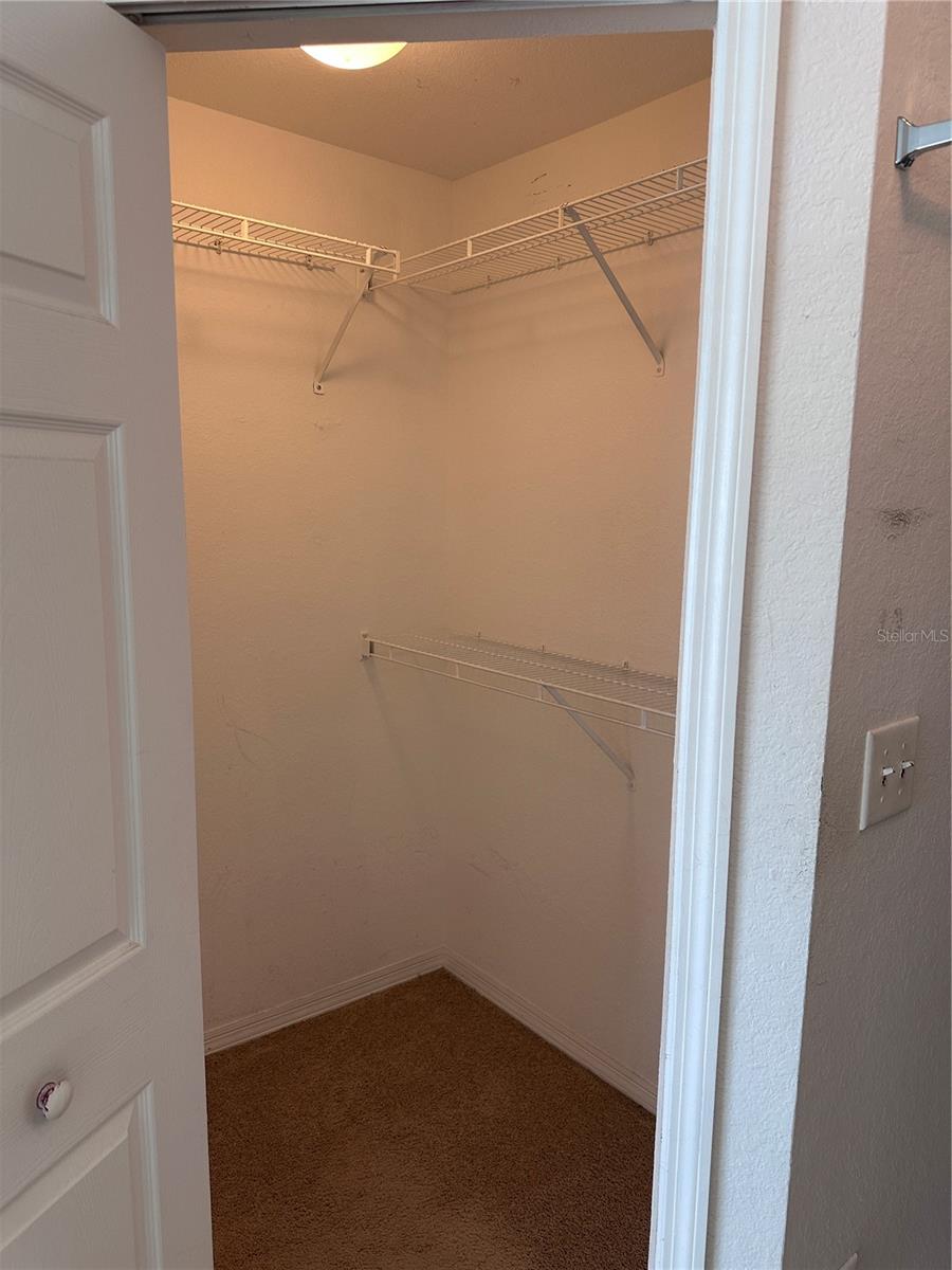 Image 8 of 13 For 5467 Vineland Road 6201