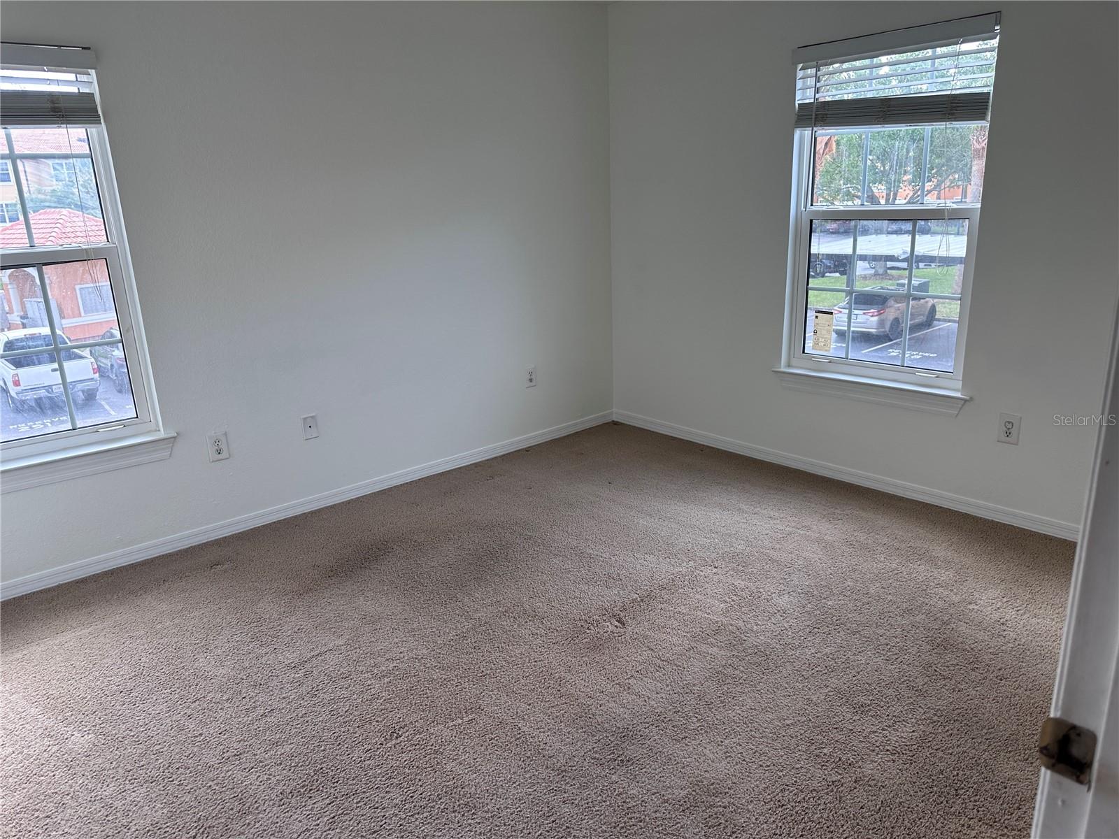 Image 9 of 13 For 5467 Vineland Road 6201