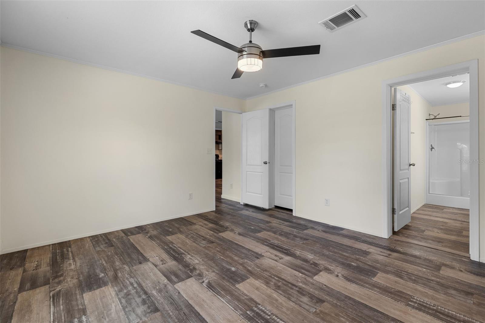 Image 11 of 31 For 38020 Cottonwood Trail