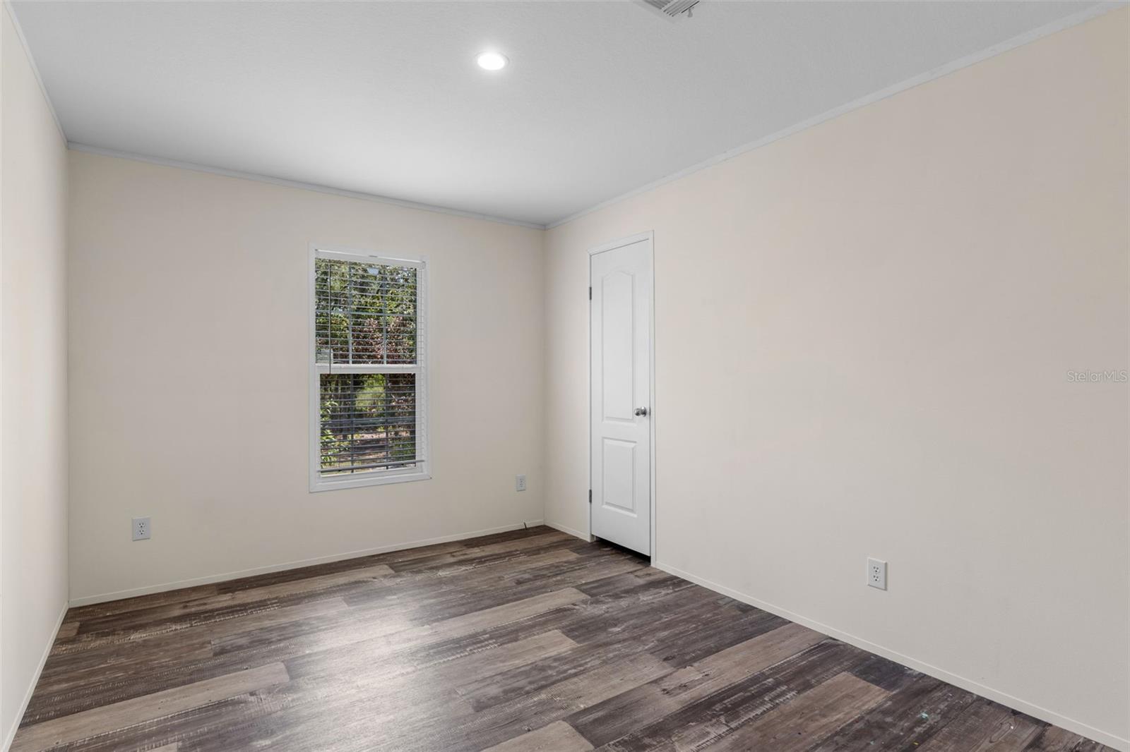 Image 16 of 31 For 38020 Cottonwood Trail