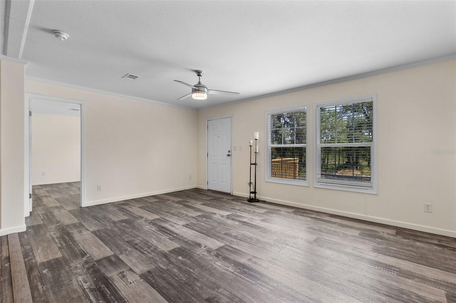 Image 4 of 31 For 38020 Cottonwood Trail