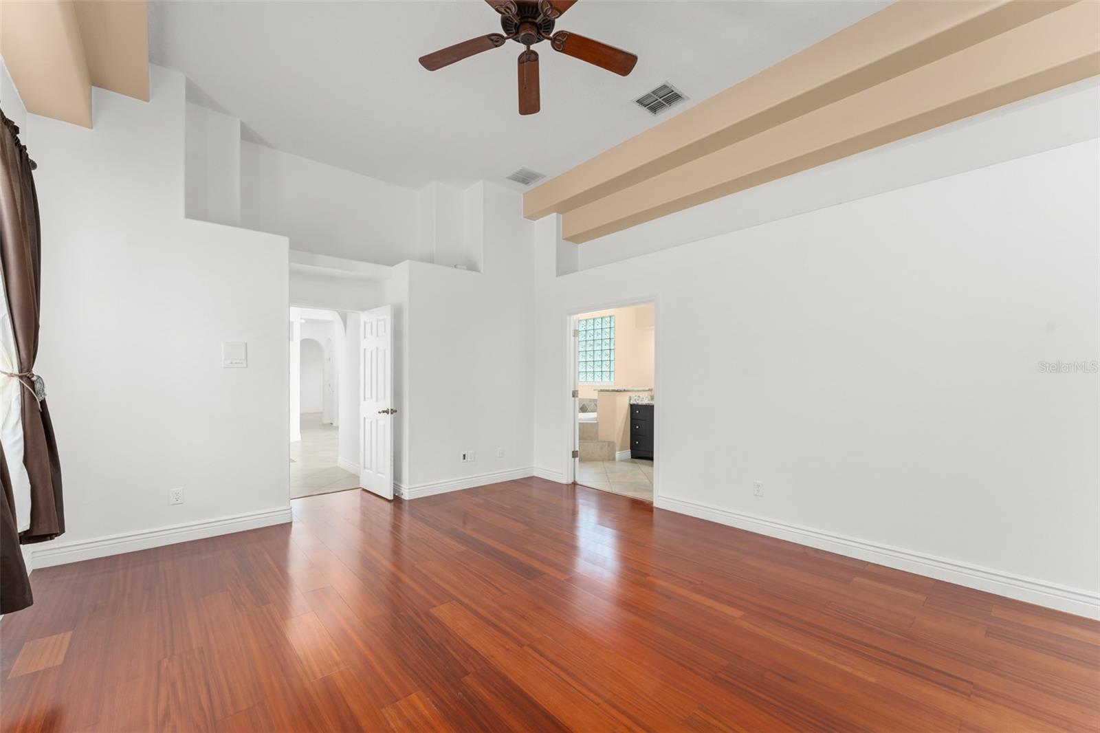 Image 18 of 44 For 7699 Milano Drive