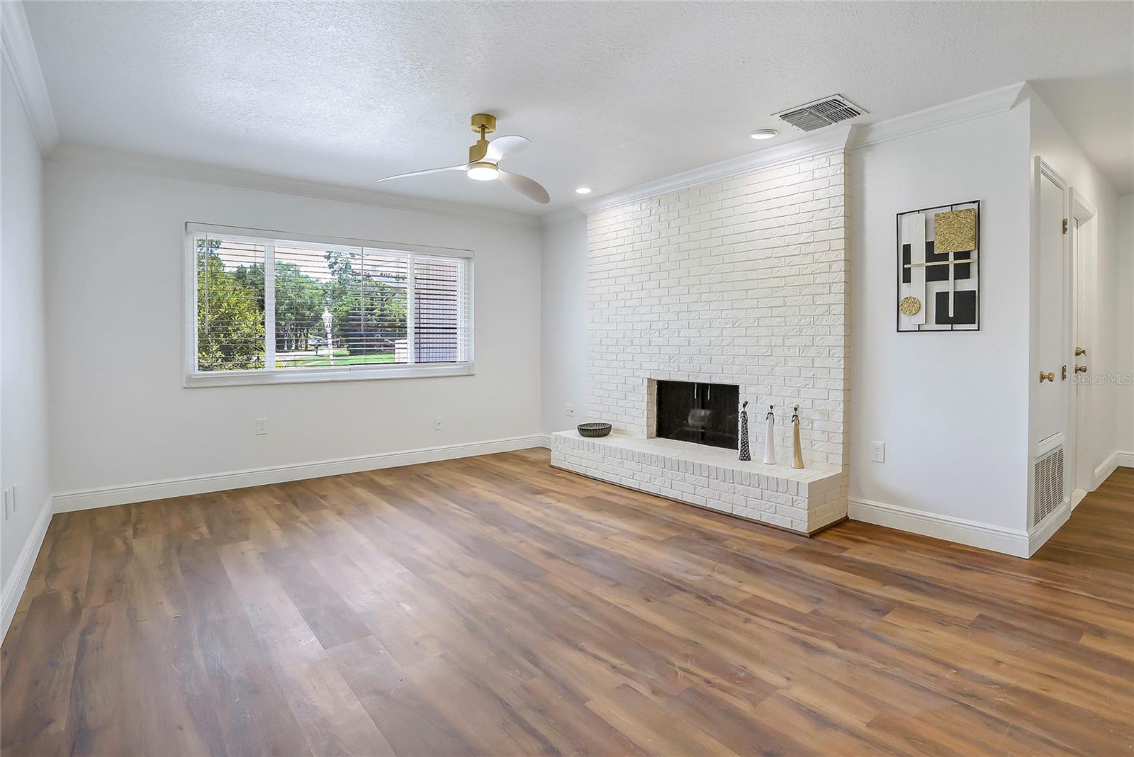 Image 15 of 36 For 6700 Tamarind Circle