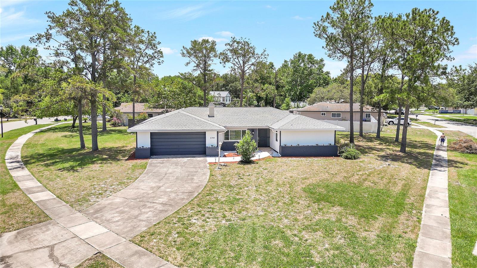 Image 33 of 36 For 6700 Tamarind Circle