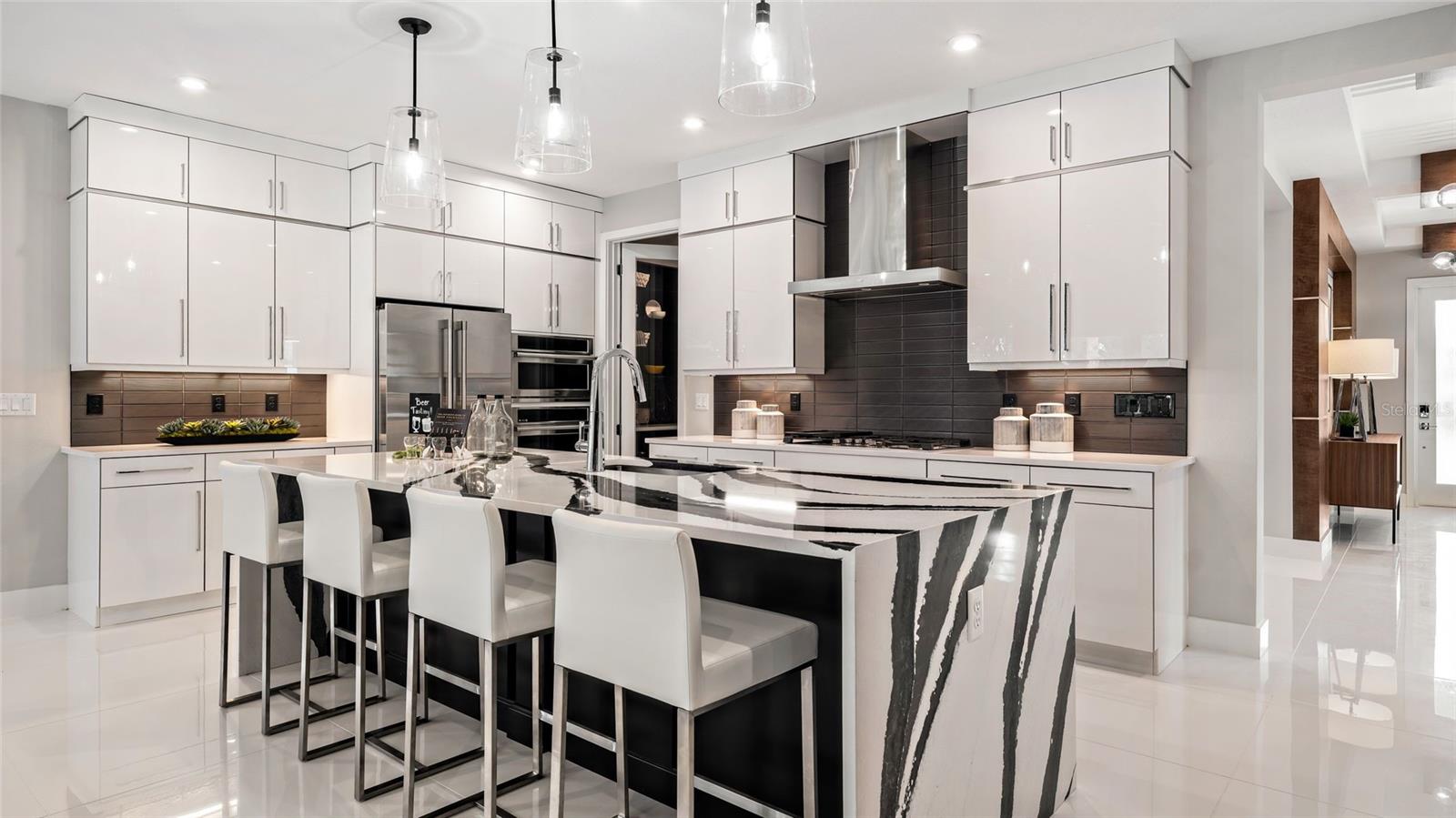 Image 5 of 32 For 960 Club Cresswind Drive