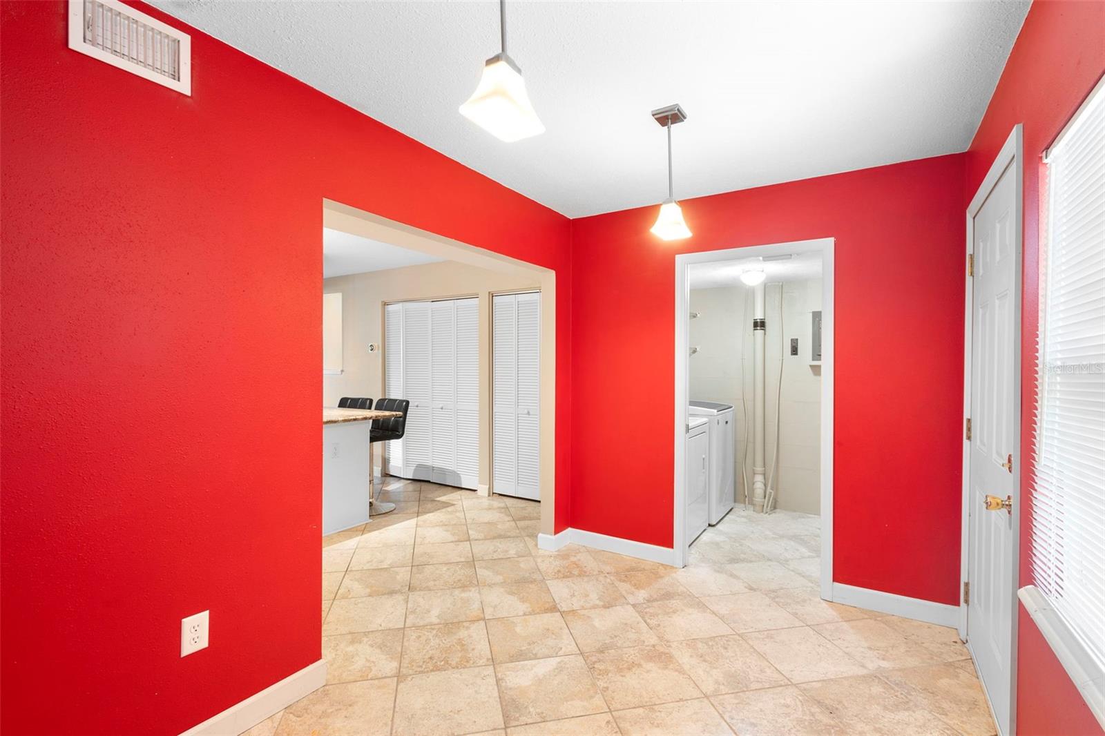 Image 10 of 19 For 2302 Park Avenue