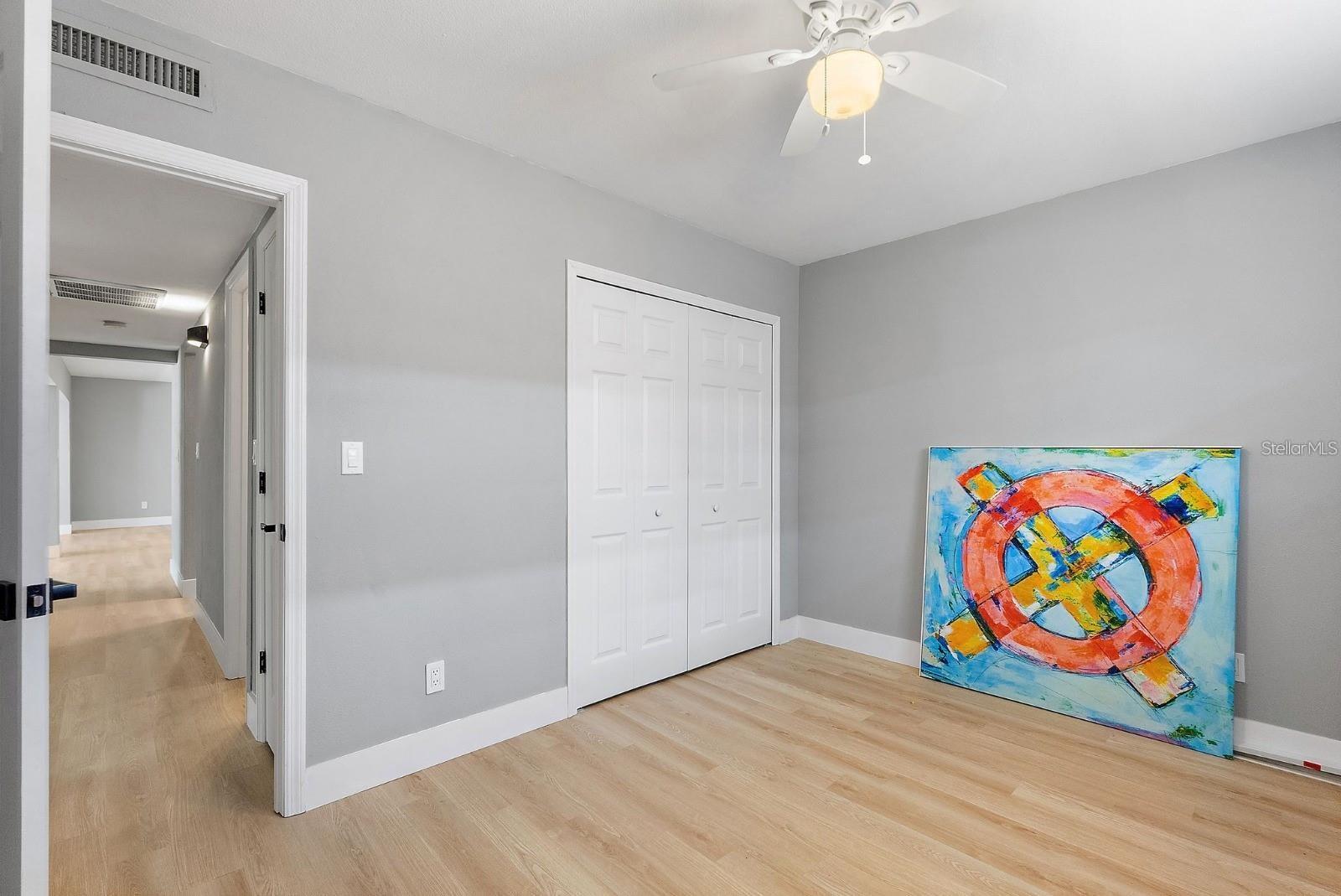 Image 18 of 31 For 3926 Helena Street Ne
