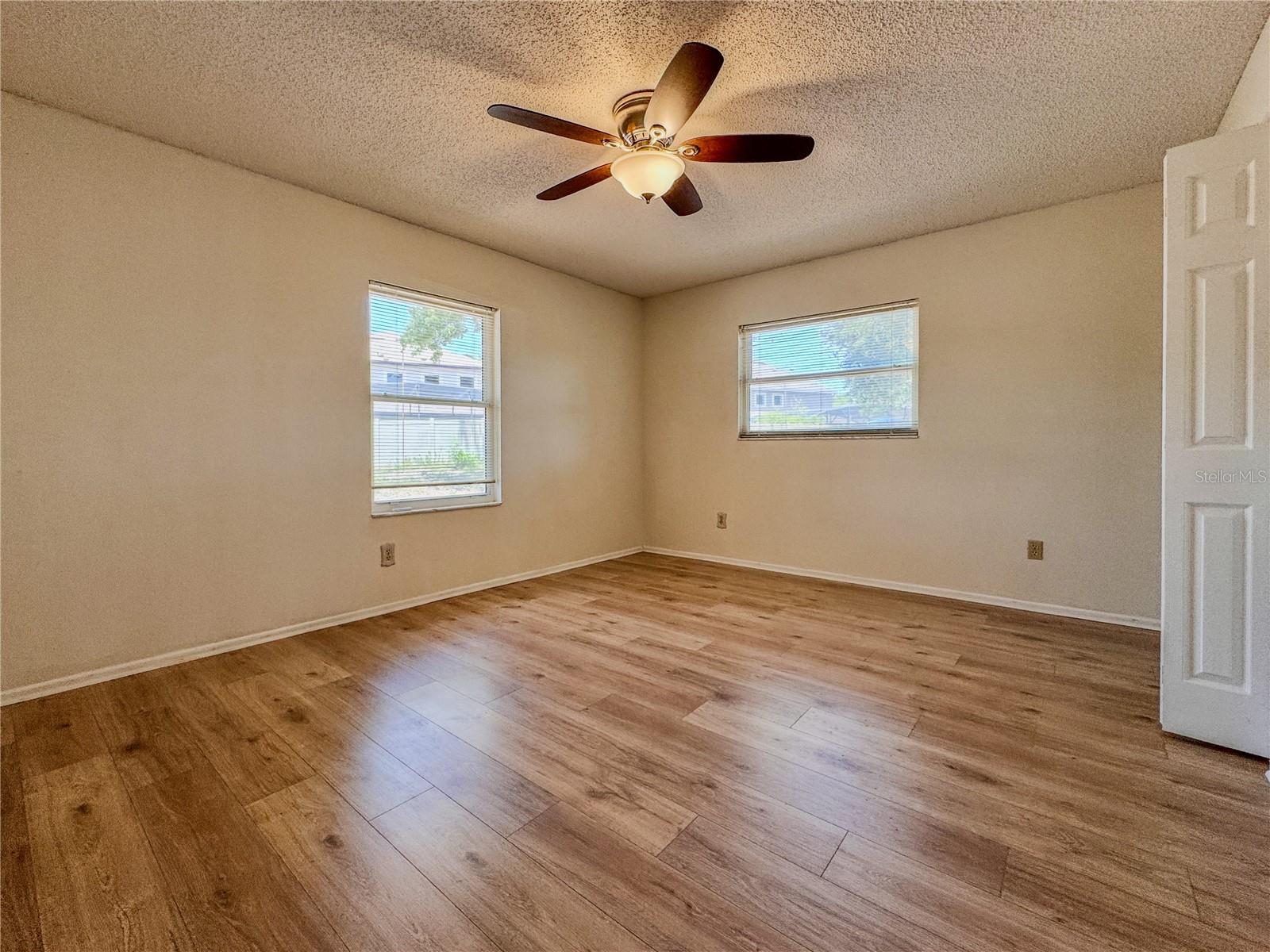 Image 17 of 42 For 1742 Willa Circle
