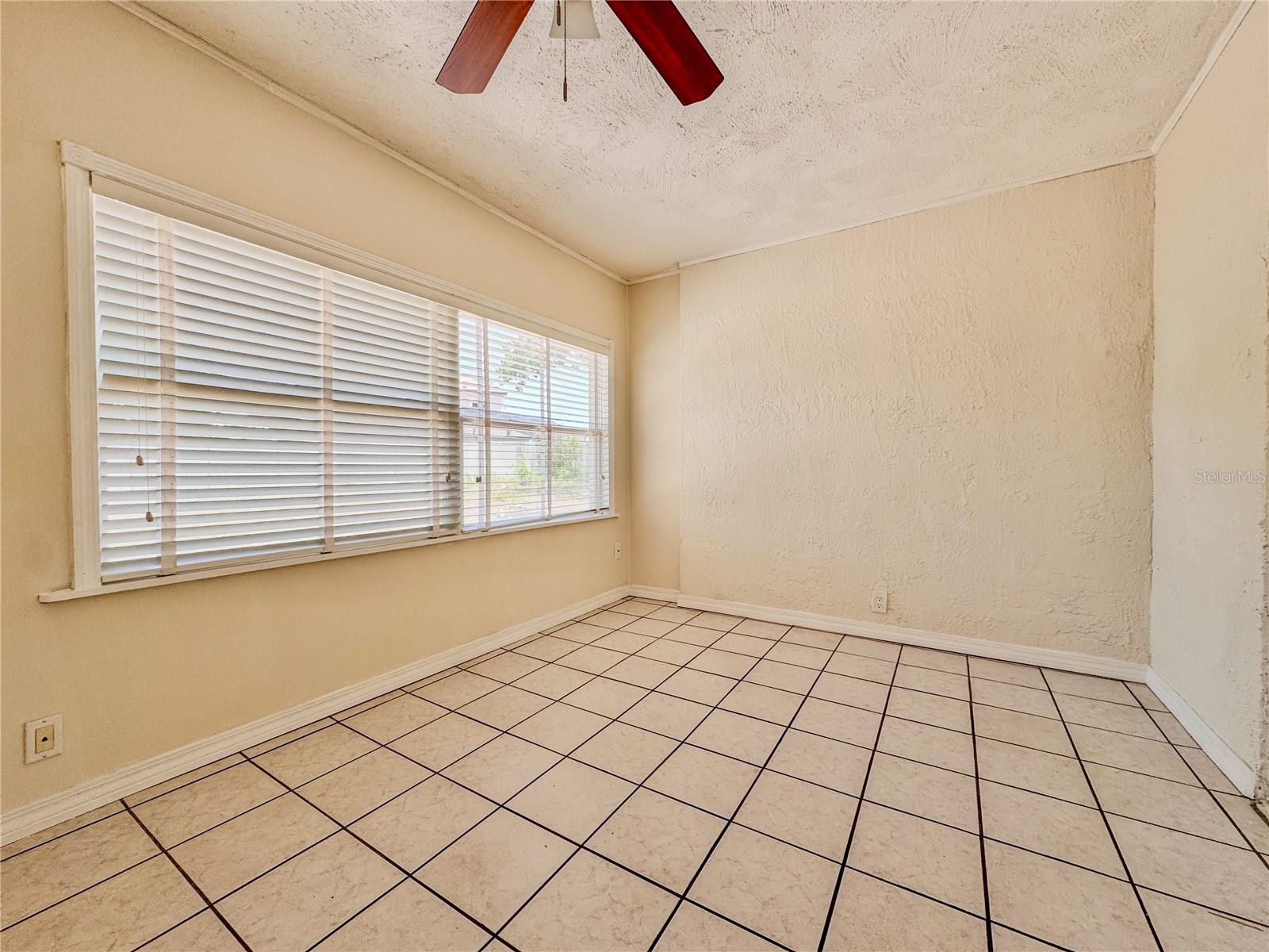 Image 33 of 42 For 1742 Willa Circle