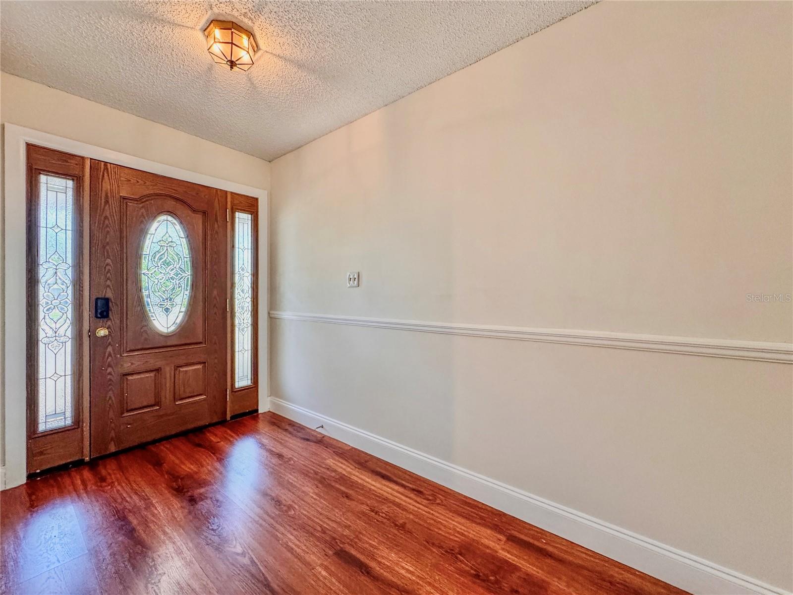 Image 6 of 42 For 1742 Willa Circle