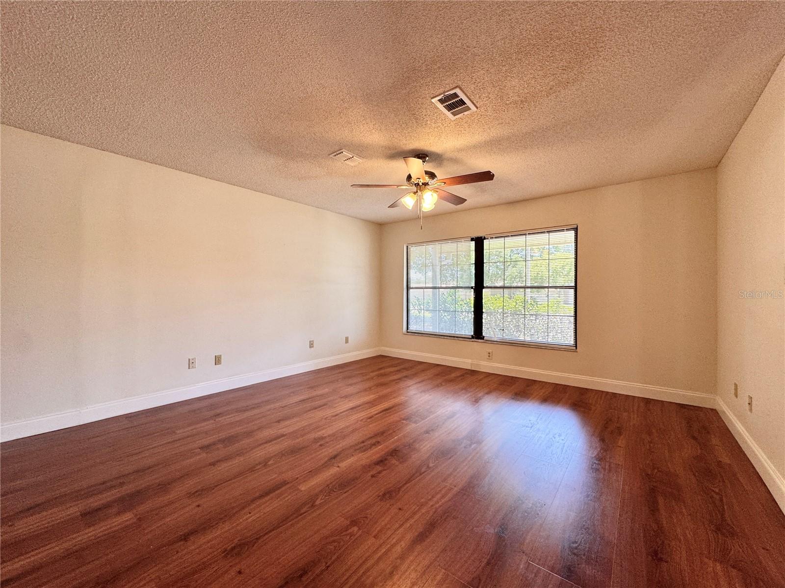 Image 7 of 42 For 1742 Willa Circle