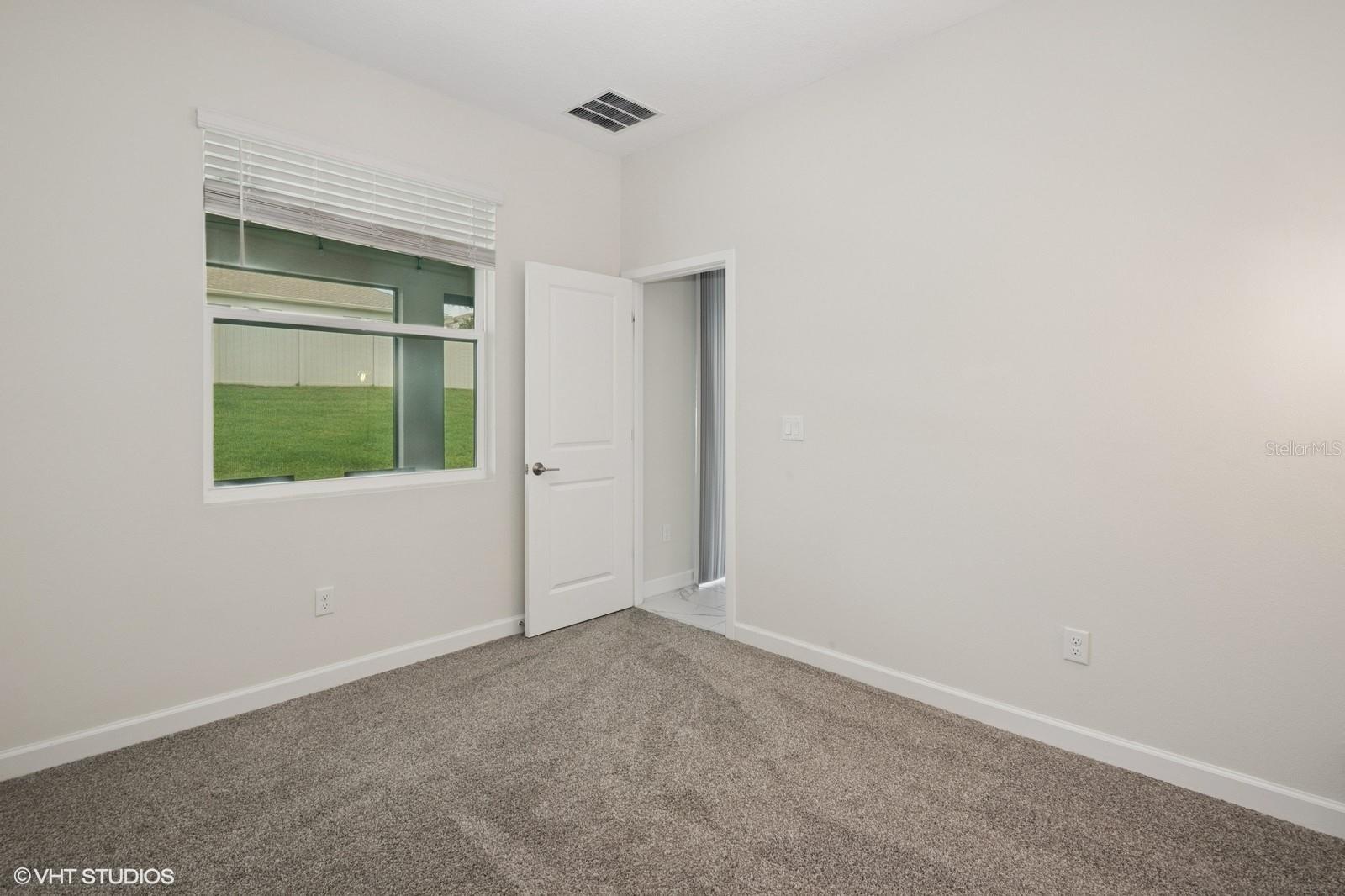 Image 29 of 45 For 1835 Southern Red Oak Court