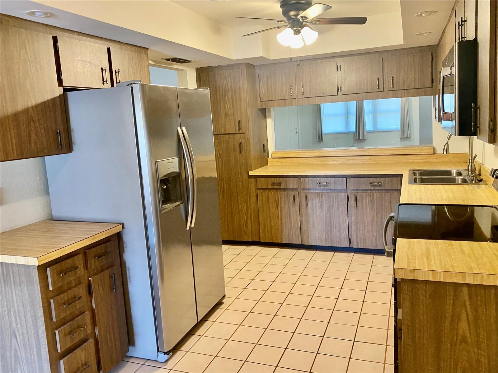 Image 4 of 24 For 650 Woodridge Drive